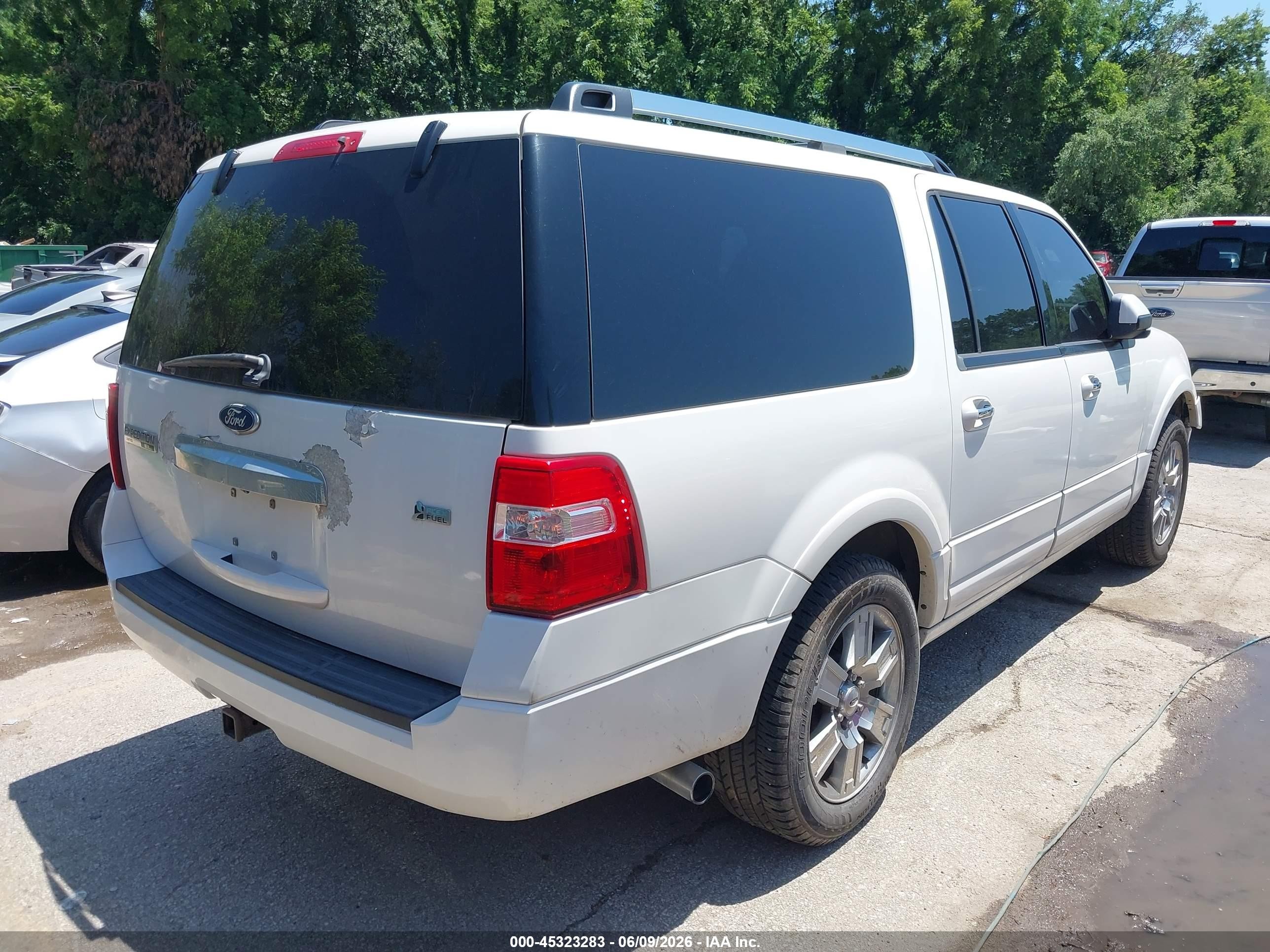 2010 Ford Expedition El Limited White vin: 1FMJK2A52AEB68338