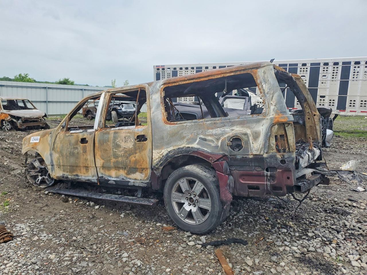 2010 Ford Expedition El Limited Burn vin: 1FMJK2A54AEA07067