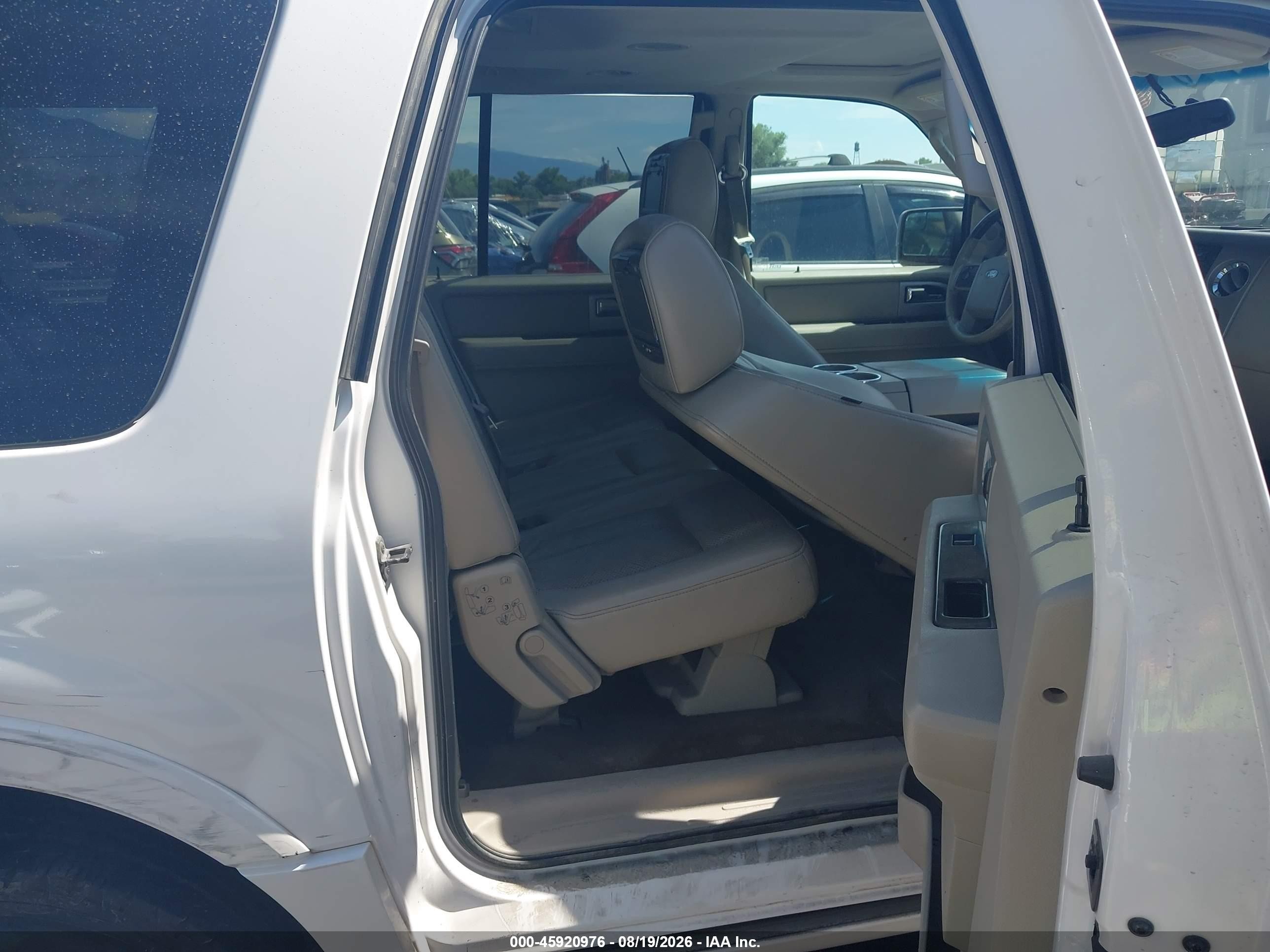 2012 Ford Expedition El Limited Белый vin: 1FMJK2A54CEF38983