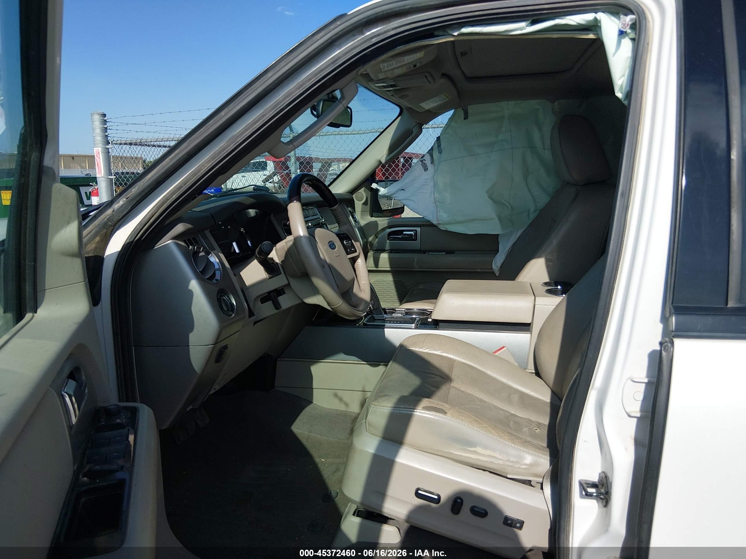 2014 Ford Expedition El Limited White vin: 1FMJK2A56EEF45923