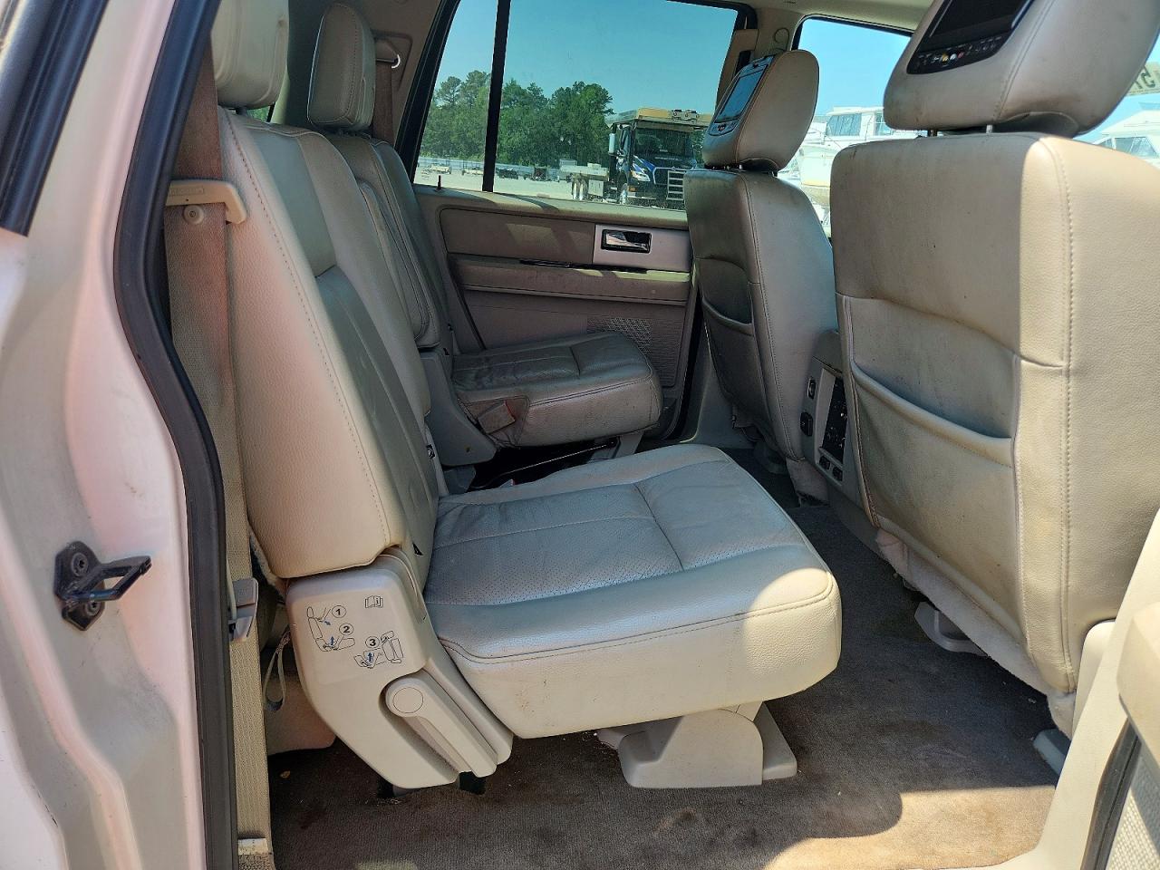 2011 Ford Expedition El Limited Белый vin: 1FMJK2A57BEF41102