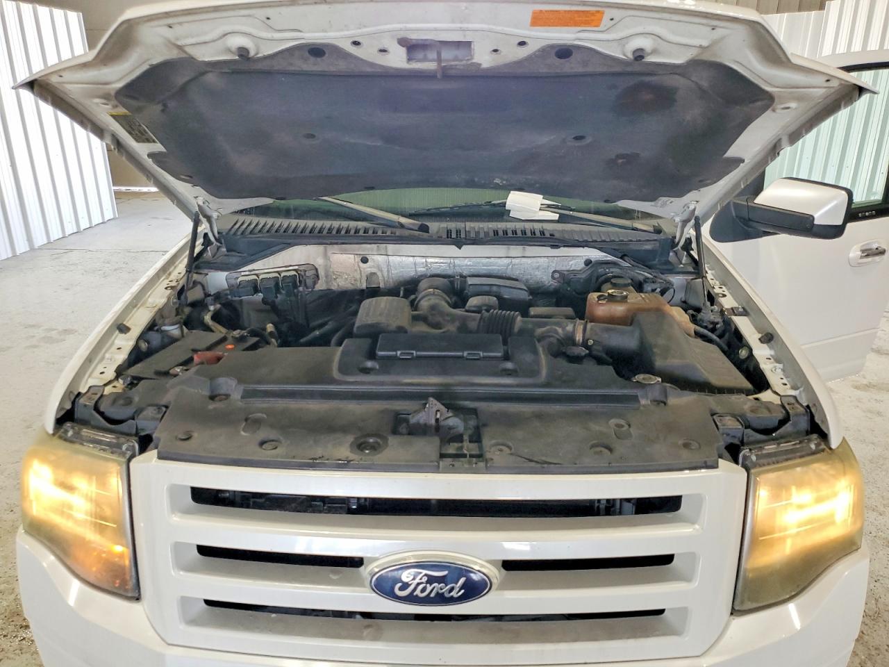 2010 Ford Expedition El Limited White vin: 1FMJK2A58AEA32831