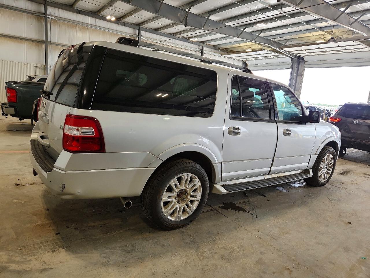 2011 Ford Expedition El Limited Серебряный vin: 1FMJK2A59BEF18937