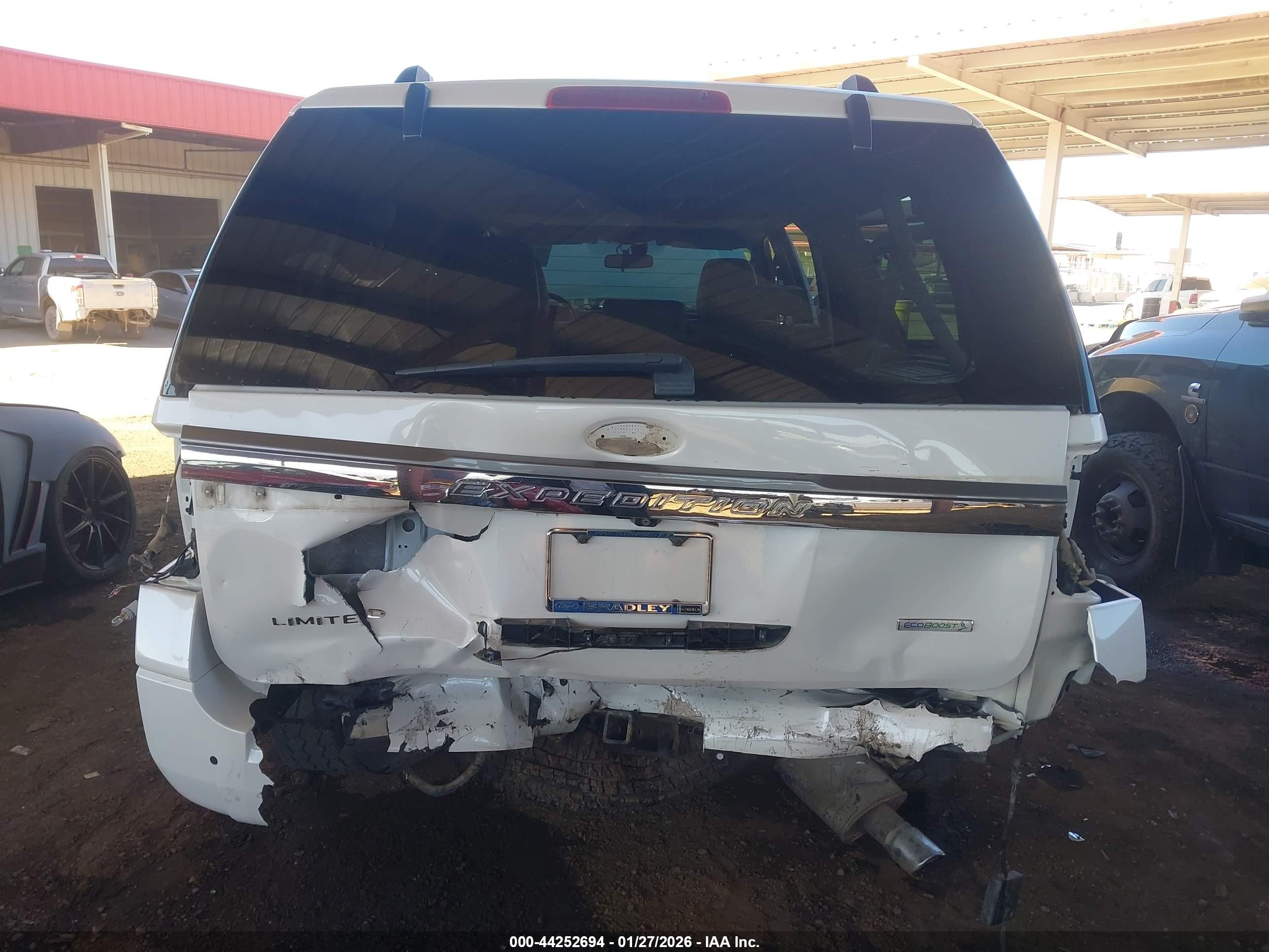 2015 Ford Expedition Max Limited White vin: 1FMJK2AT1FEF07774
