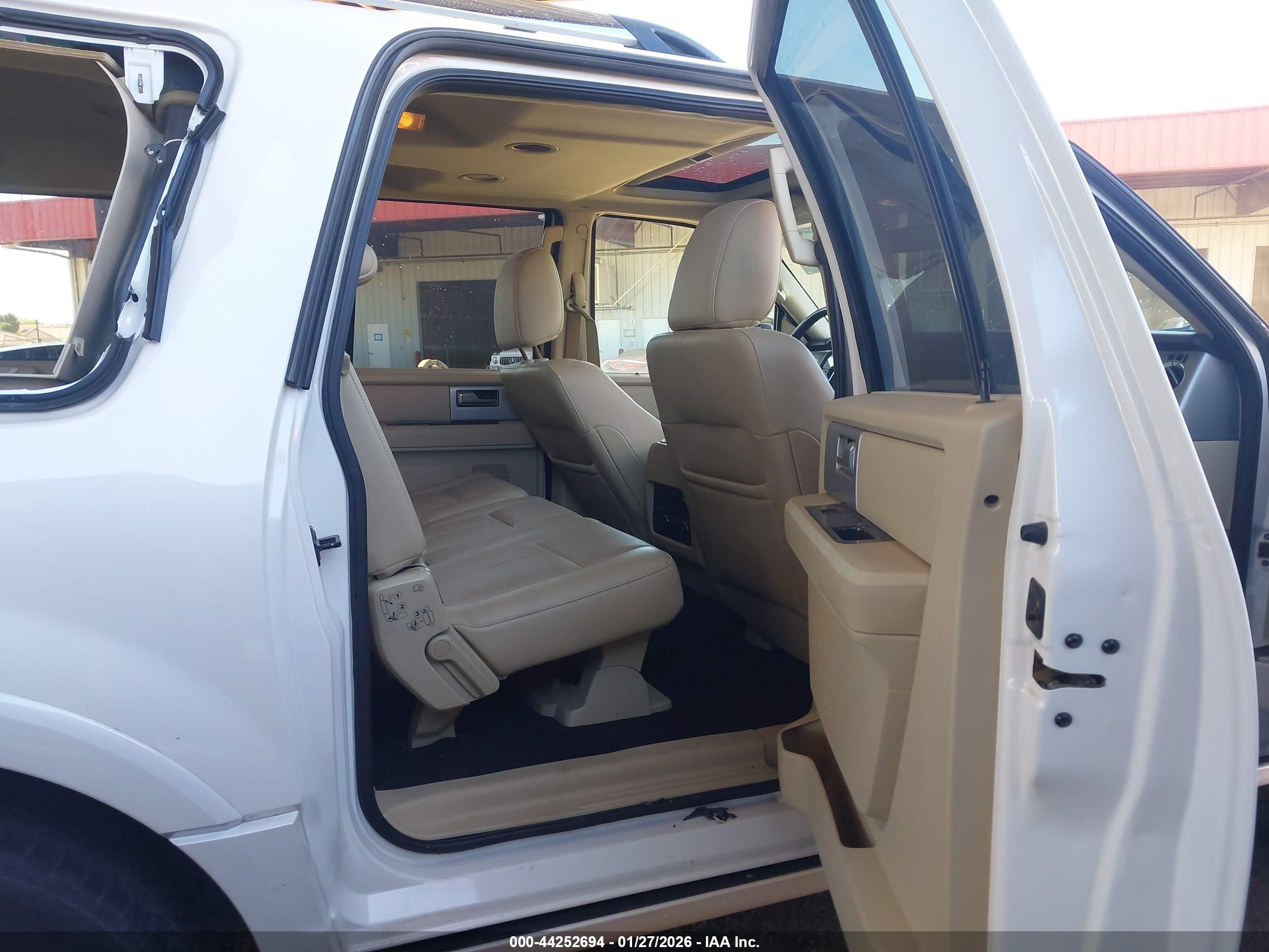2015 Ford Expedition Max Limited White vin: 1FMJK2AT1FEF07774