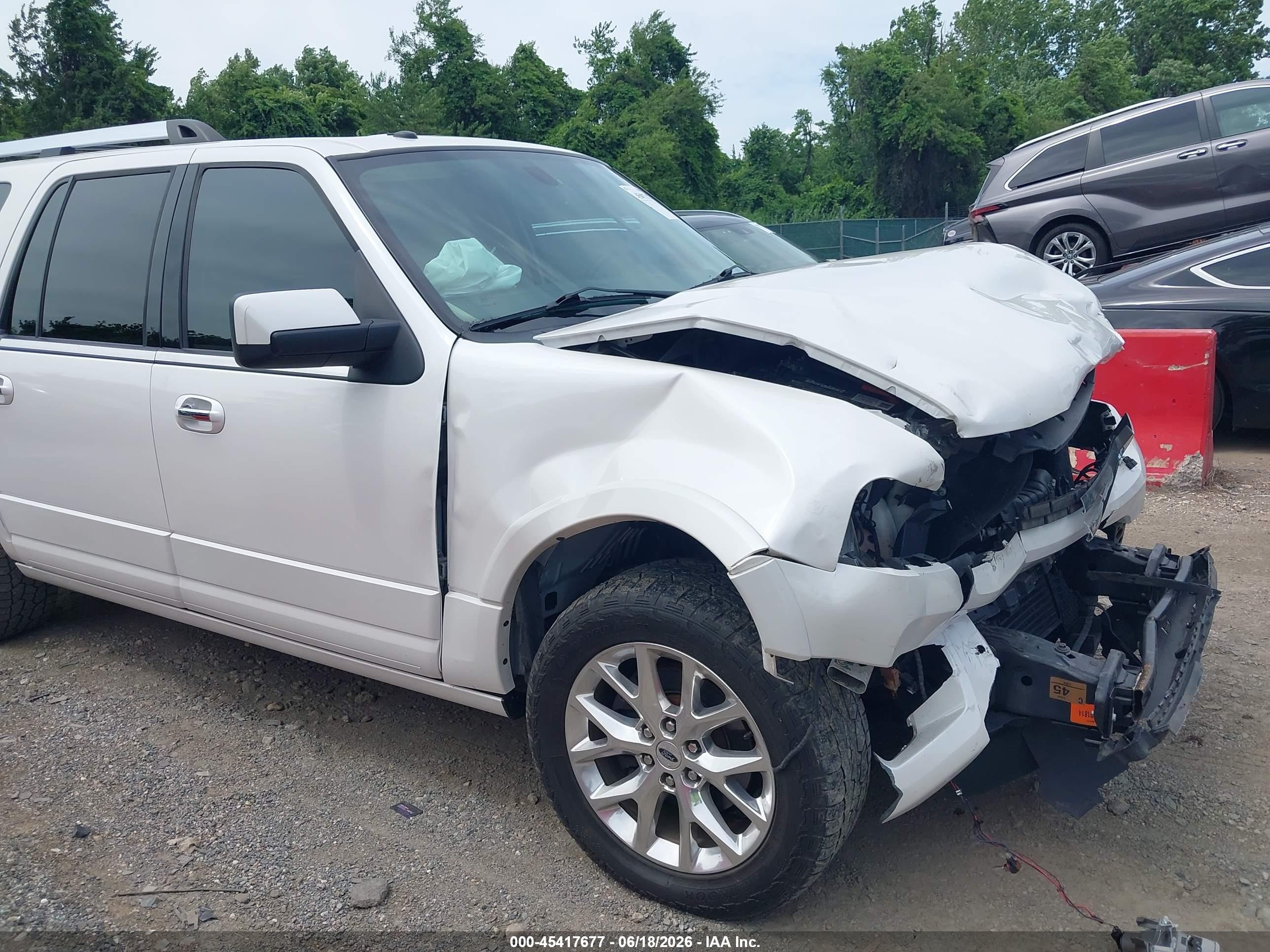 2015 Ford Expedition El Limited White vin: 1FMJK2AT2FEF32344