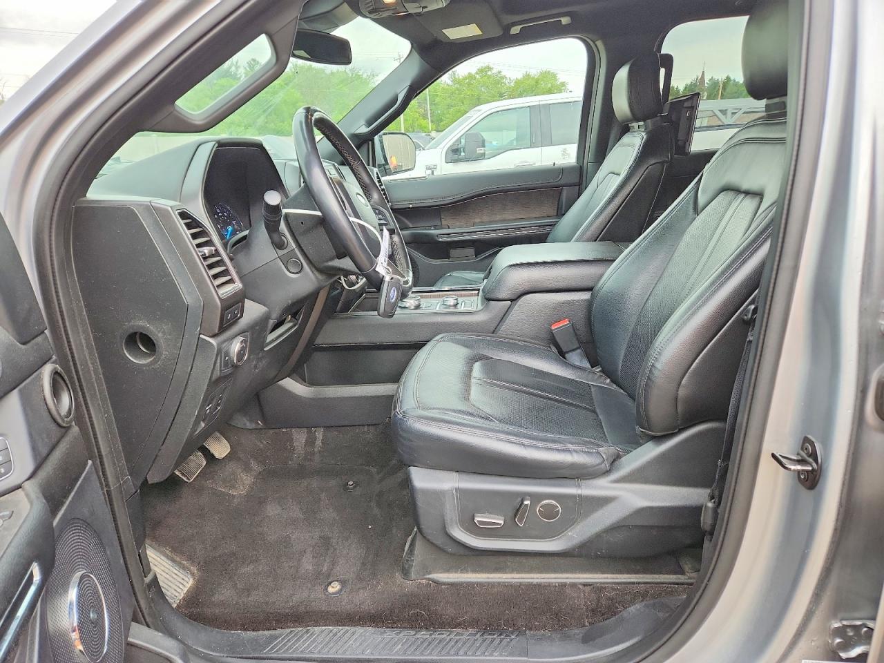 2020 Ford Expedition Max Limited Silver vin: 1FMJK2AT7LEA17609