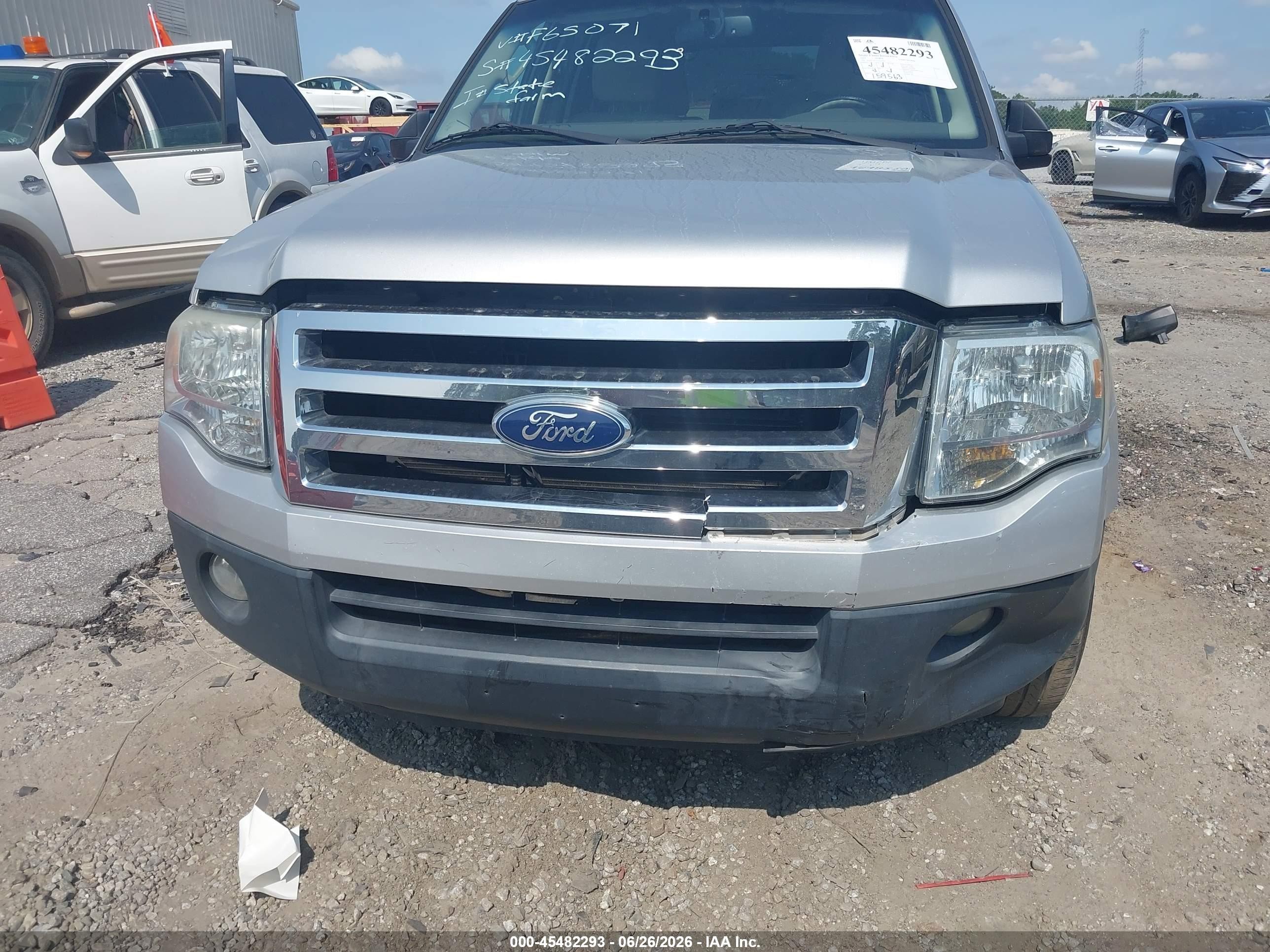 2012 Ford Expedition Xl Silver vin: 1FMJU1F51CEF65071