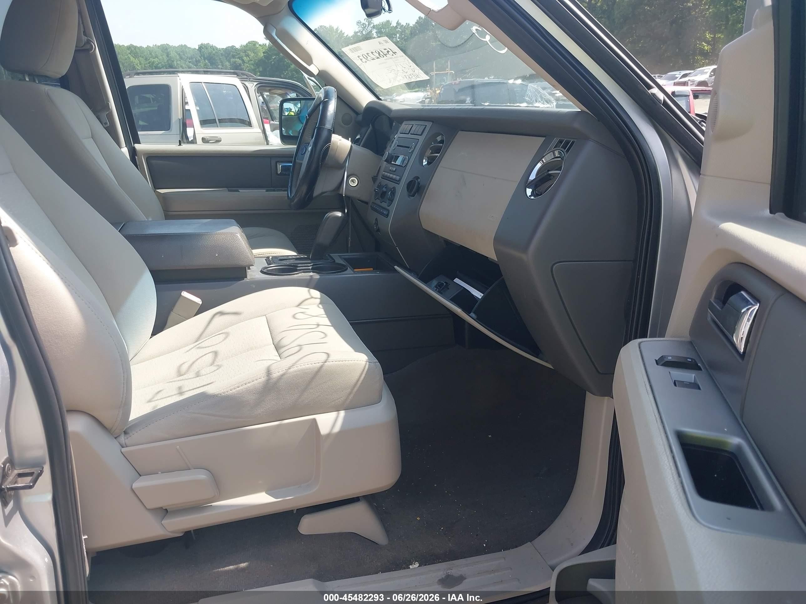 2012 Ford Expedition Xl Silver vin: 1FMJU1F51CEF65071