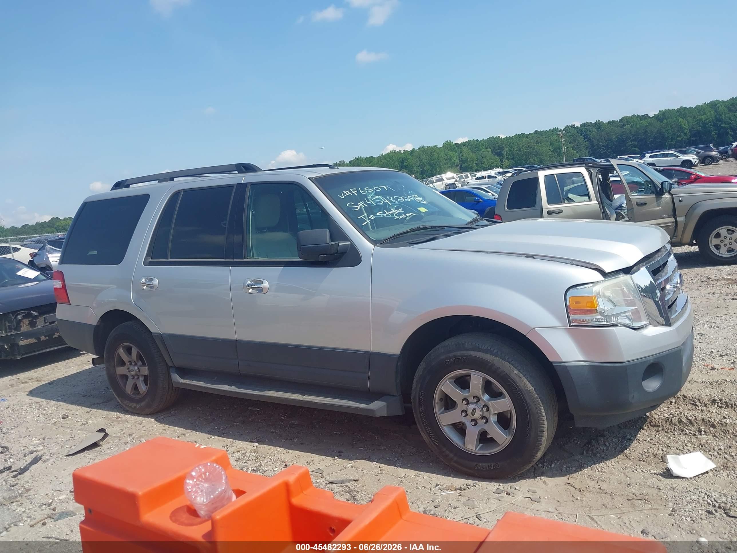 2012 Ford Expedition Xl Silver vin: 1FMJU1F51CEF65071