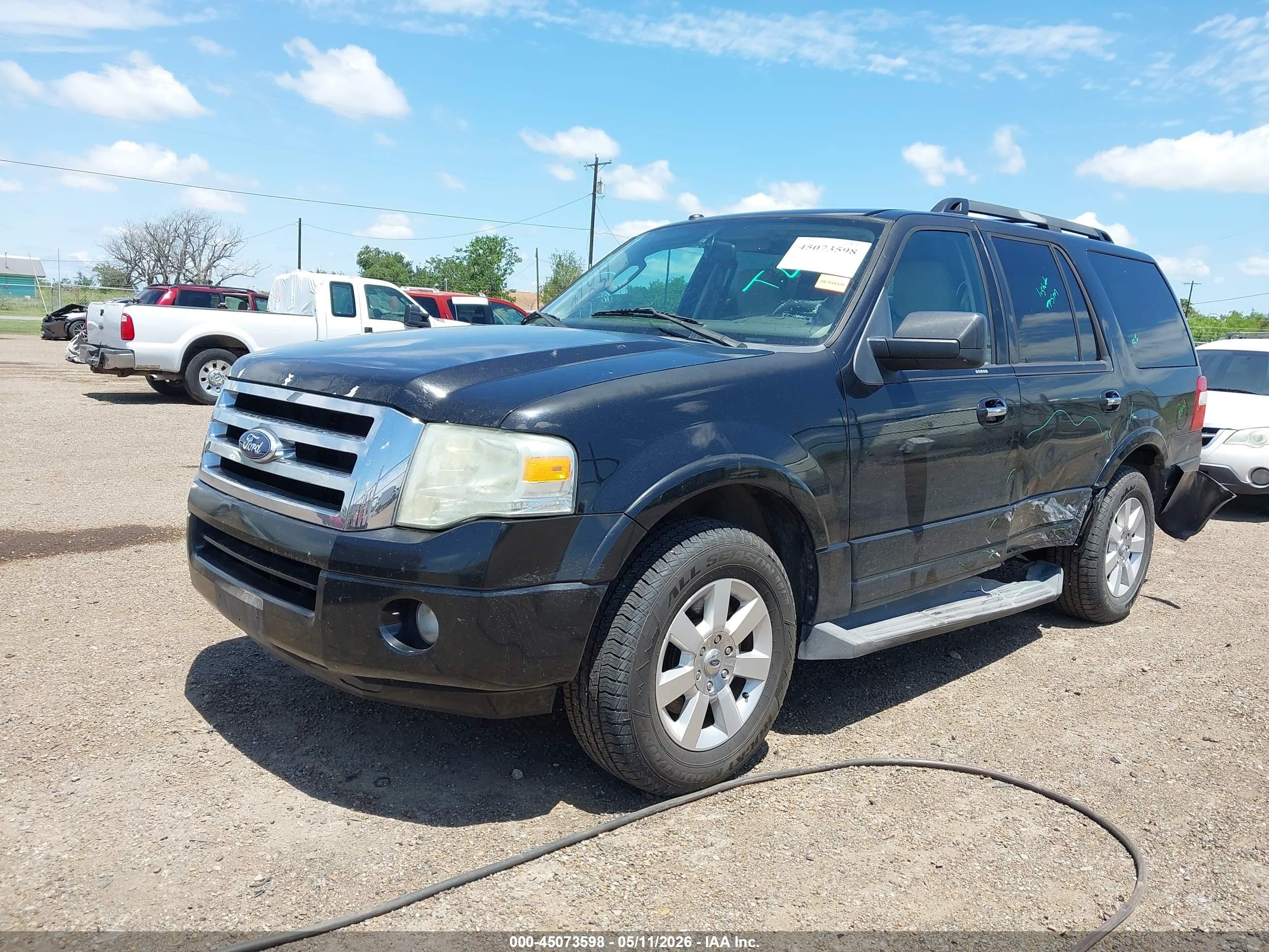 2010 Ford Expedition Xlt Black vin: 1FMJU1F57AEB53699