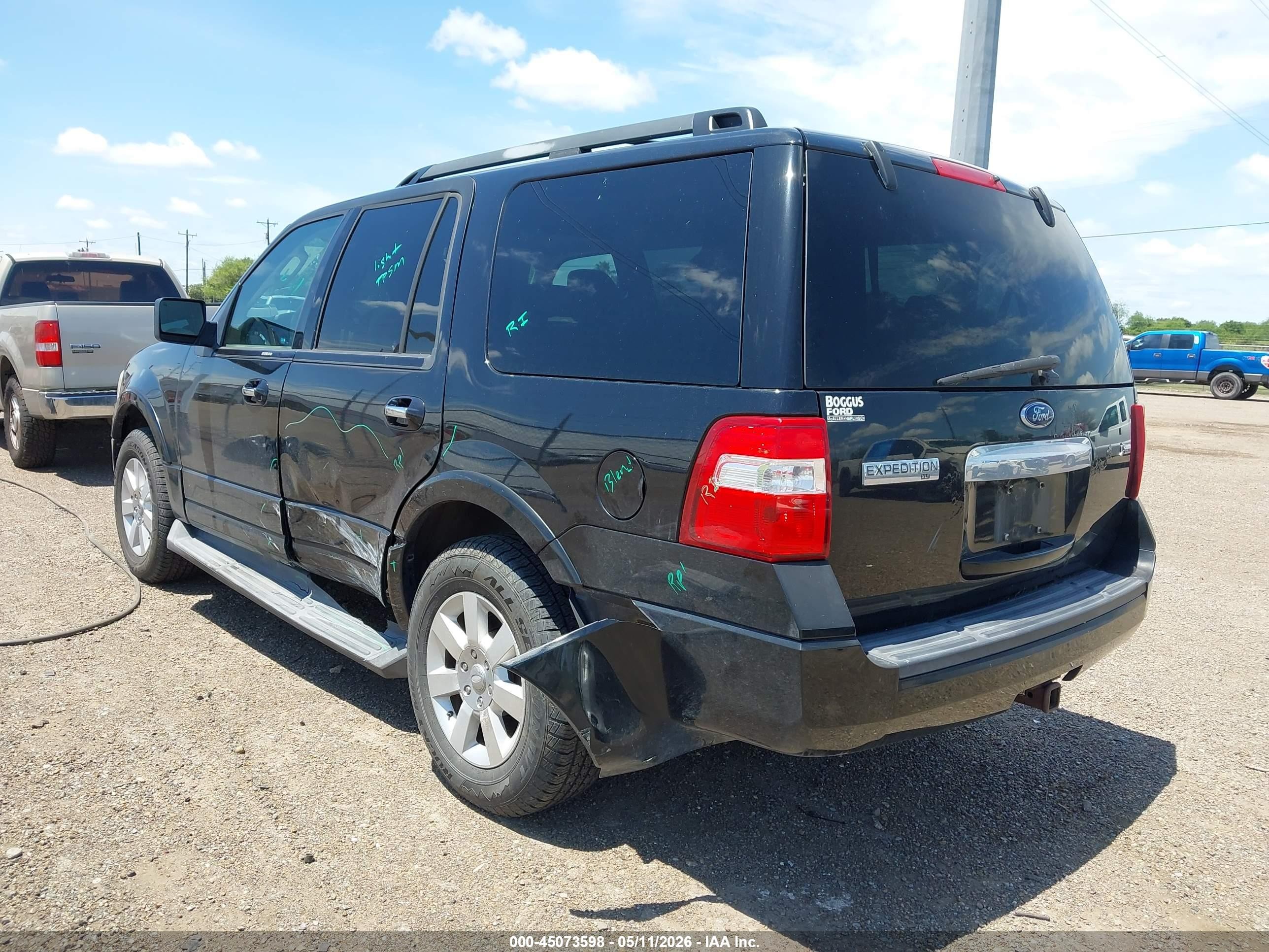2010 Ford Expedition Xlt Black vin: 1FMJU1F57AEB53699