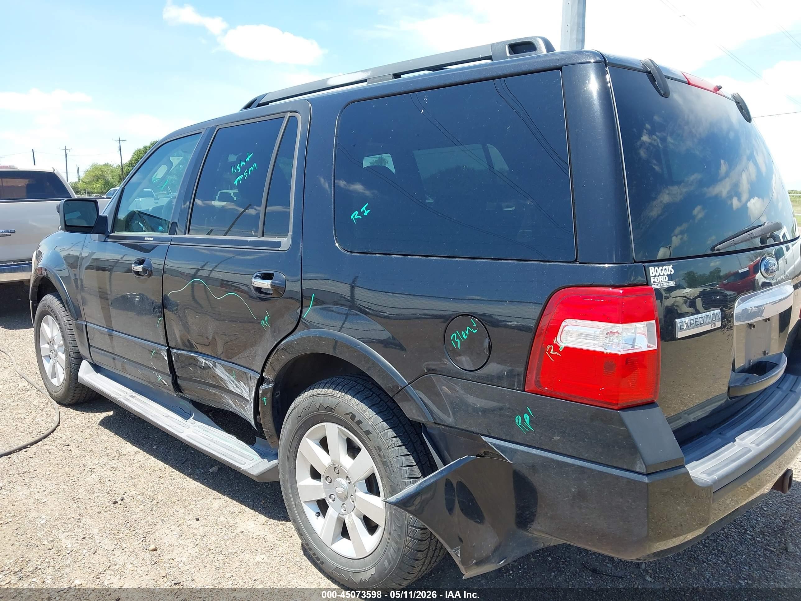 2010 Ford Expedition Xlt Black vin: 1FMJU1F57AEB53699