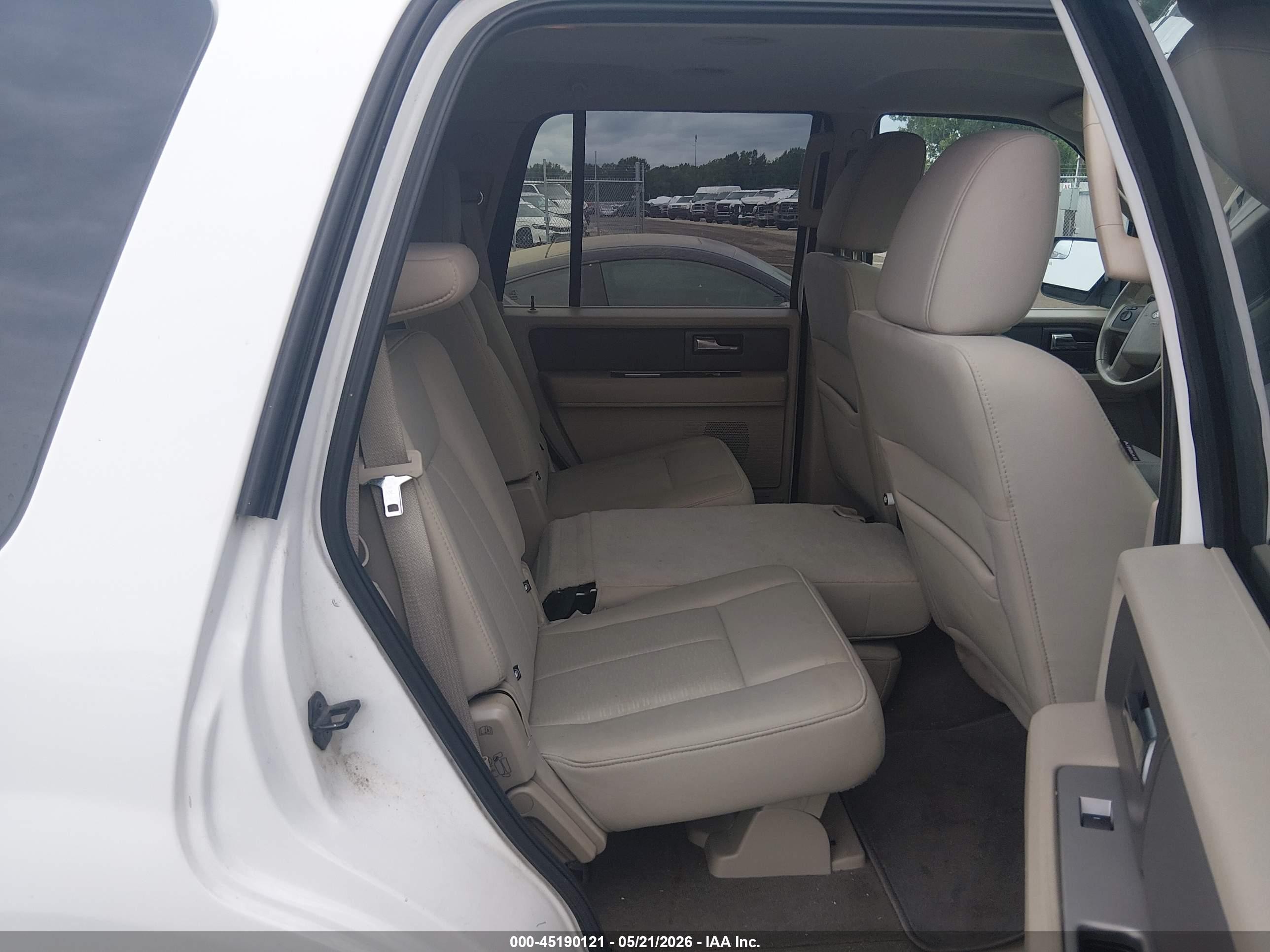 2012 Ford Expedition Xl White vin: 1FMJU1F57CEF52308