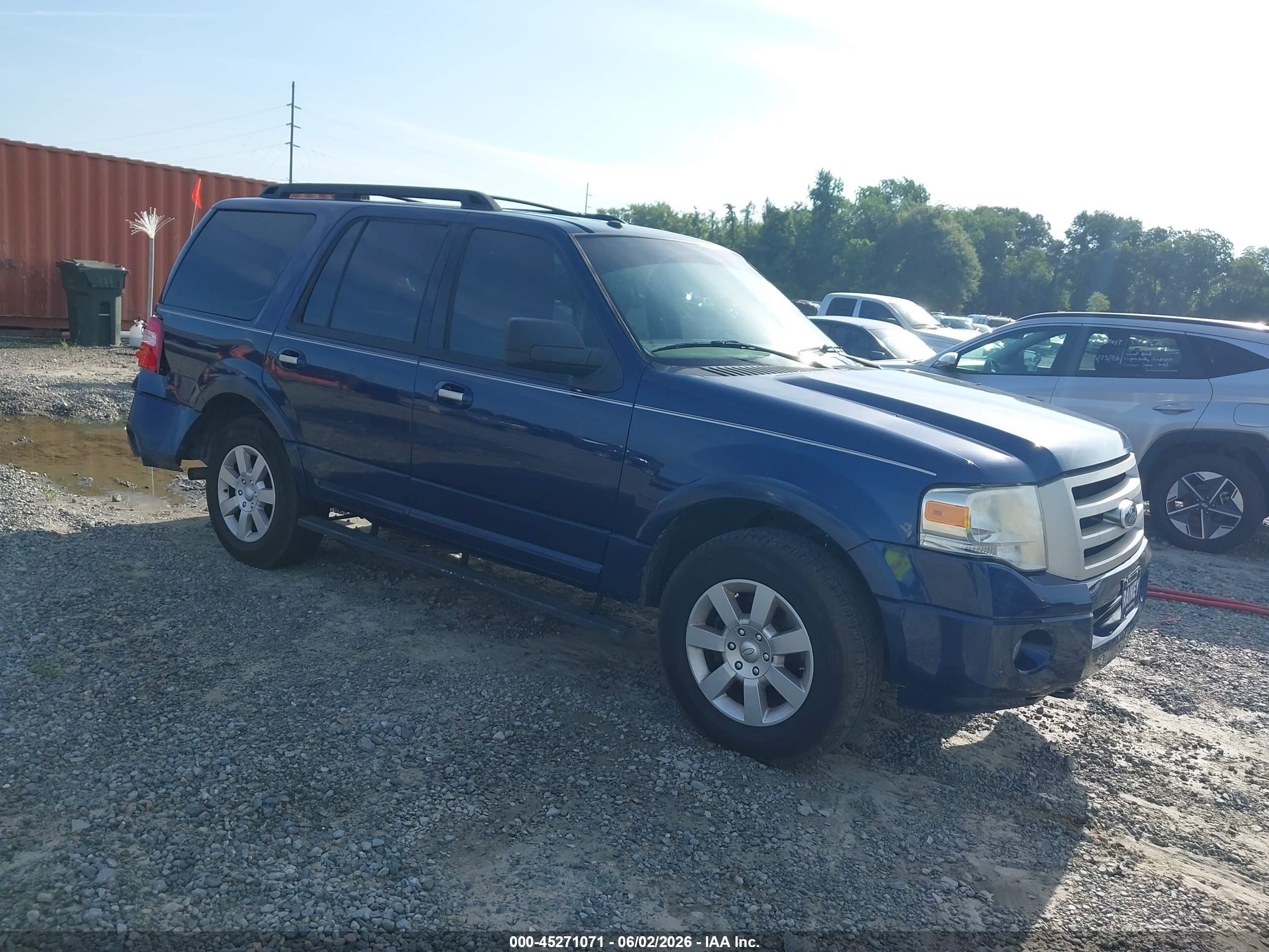 2010 Ford Expedition Xlt Синий vin: 1FMJU1F59AEA64278