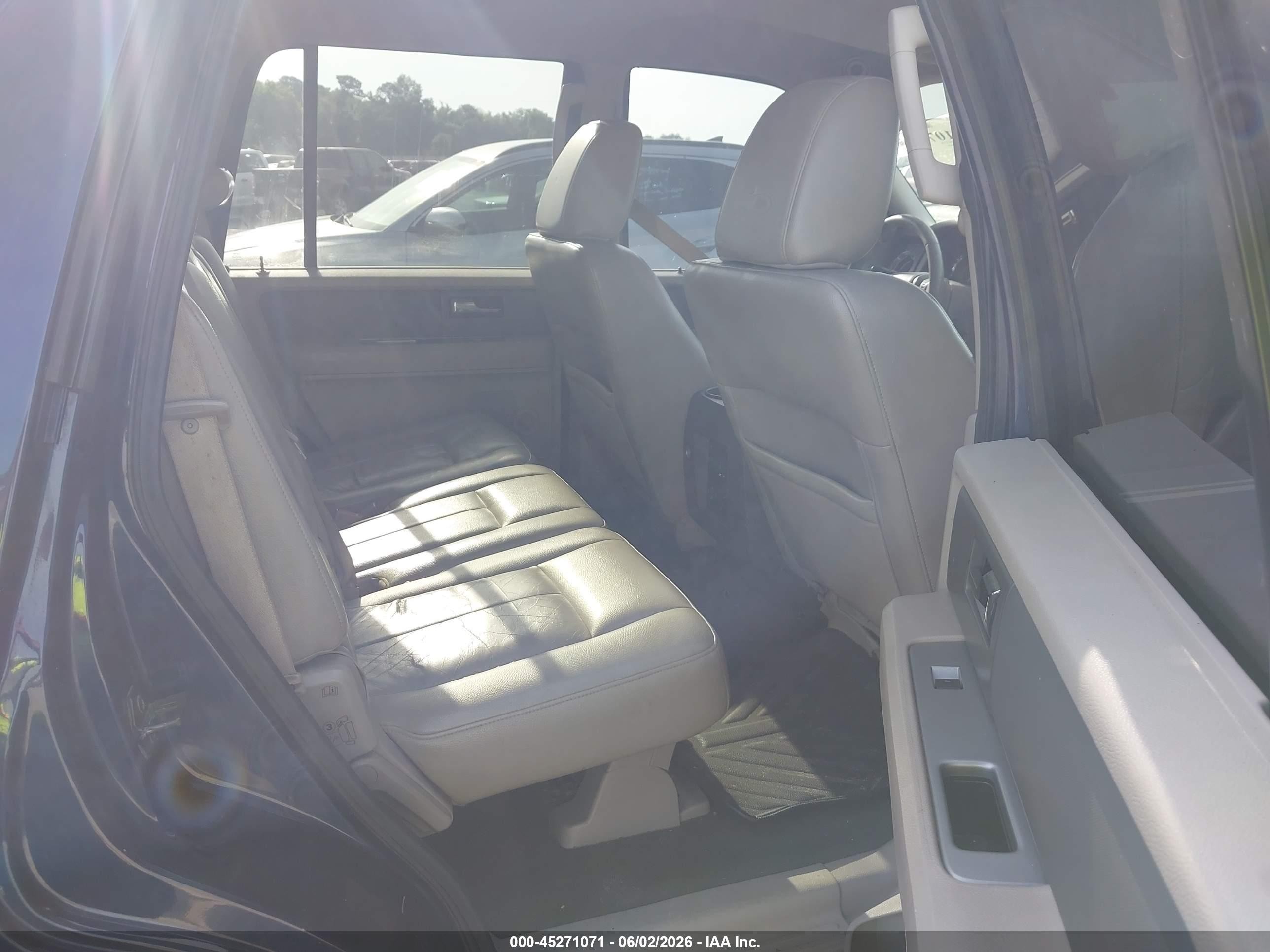 2010 Ford Expedition Xlt Синий vin: 1FMJU1F59AEA64278