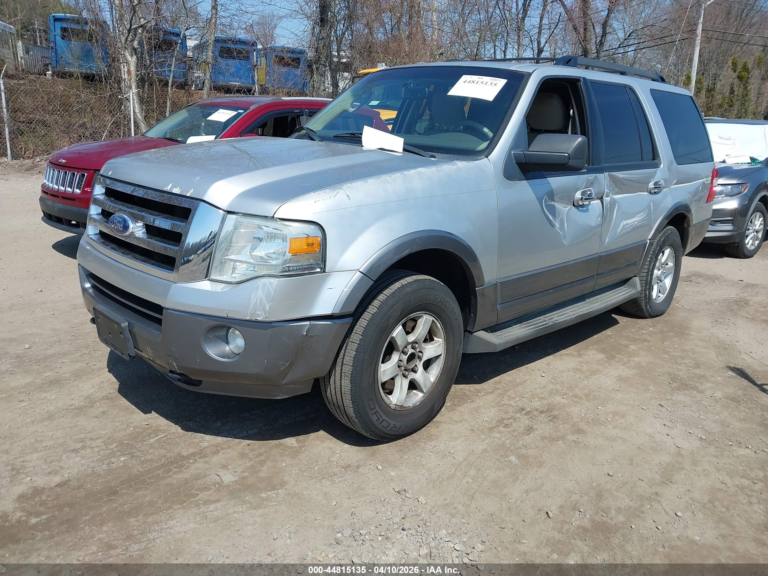 2010 Ford Expedition Xlt Silver vin: 1FMJU1G50AEB58905