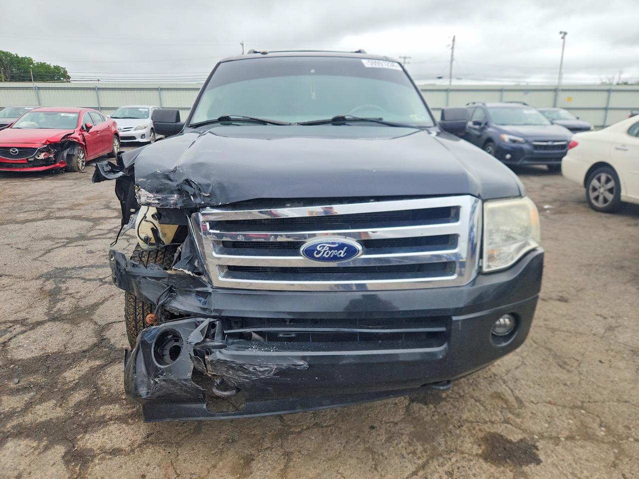 2010 Ford Expedition Xlt Black vin: 1FMJU1G52AEB07776