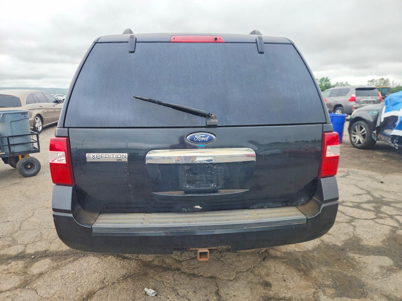 2010 Ford Expedition Xlt Black vin: 1FMJU1G52AEB07776