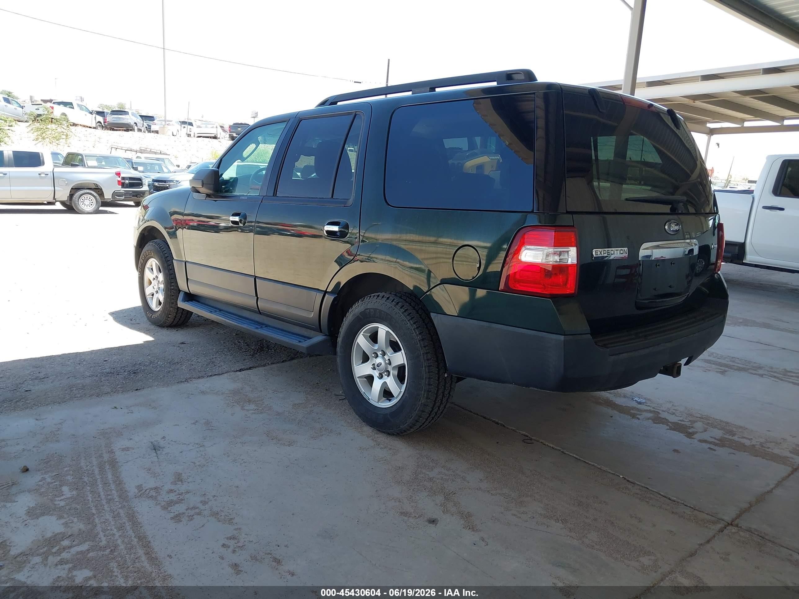 2014 Ford Expedition Xl Green vin: 1FMJU1G52EEF52802