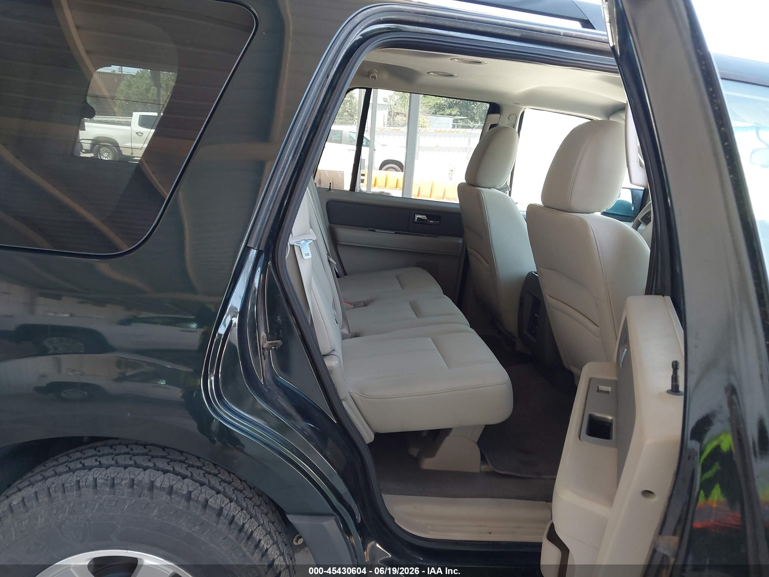 2014 Ford Expedition Xl Green vin: 1FMJU1G52EEF52802