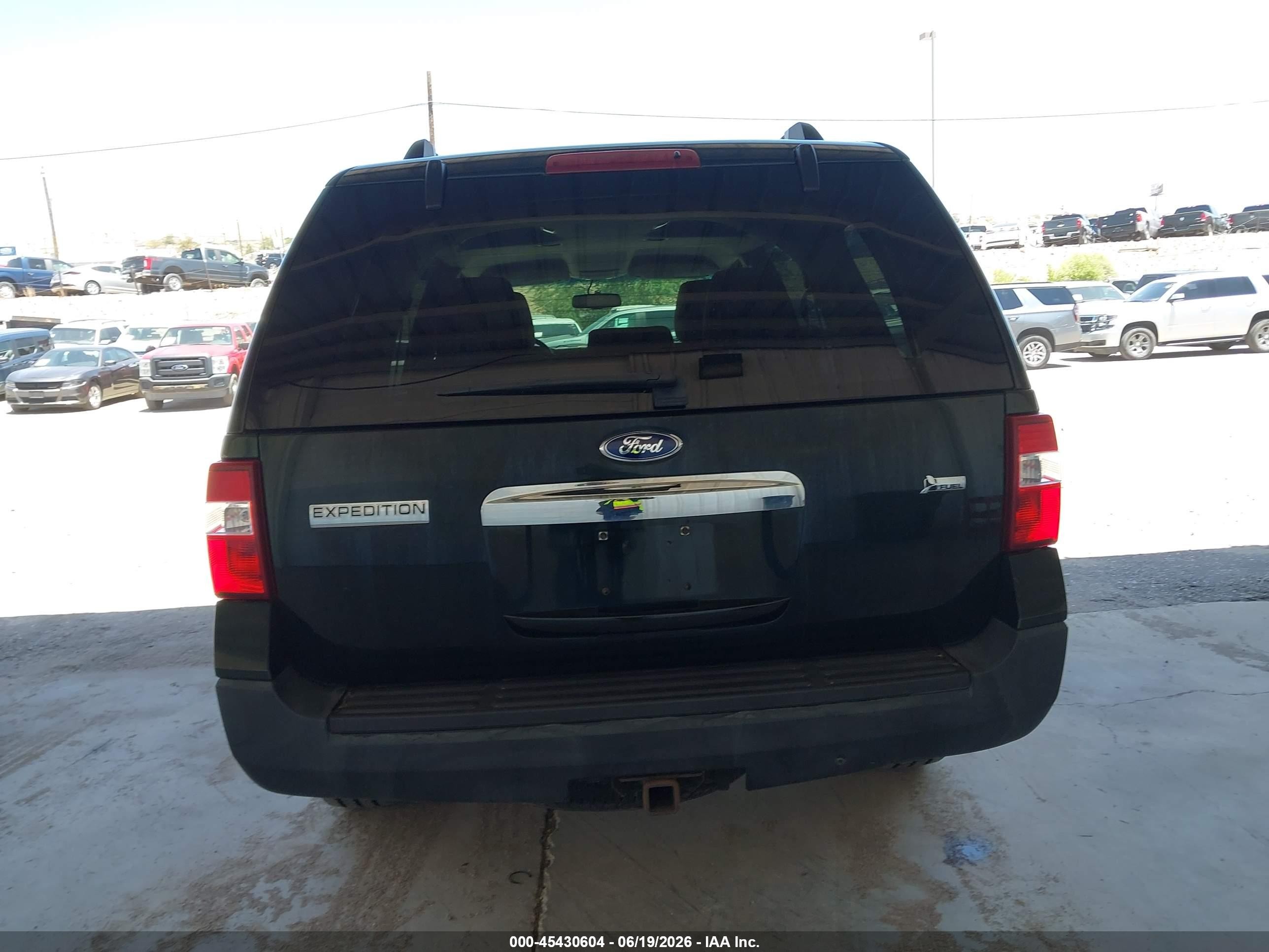 2014 Ford Expedition Xl Green vin: 1FMJU1G52EEF52802