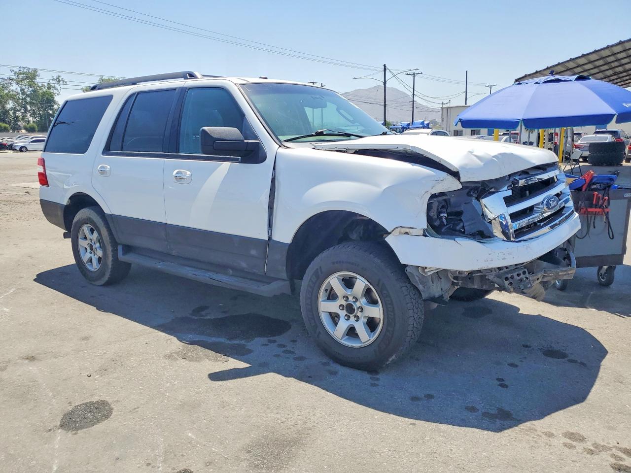 2011 Ford Expedition Xl White vin: 1FMJU1G54BEF36628