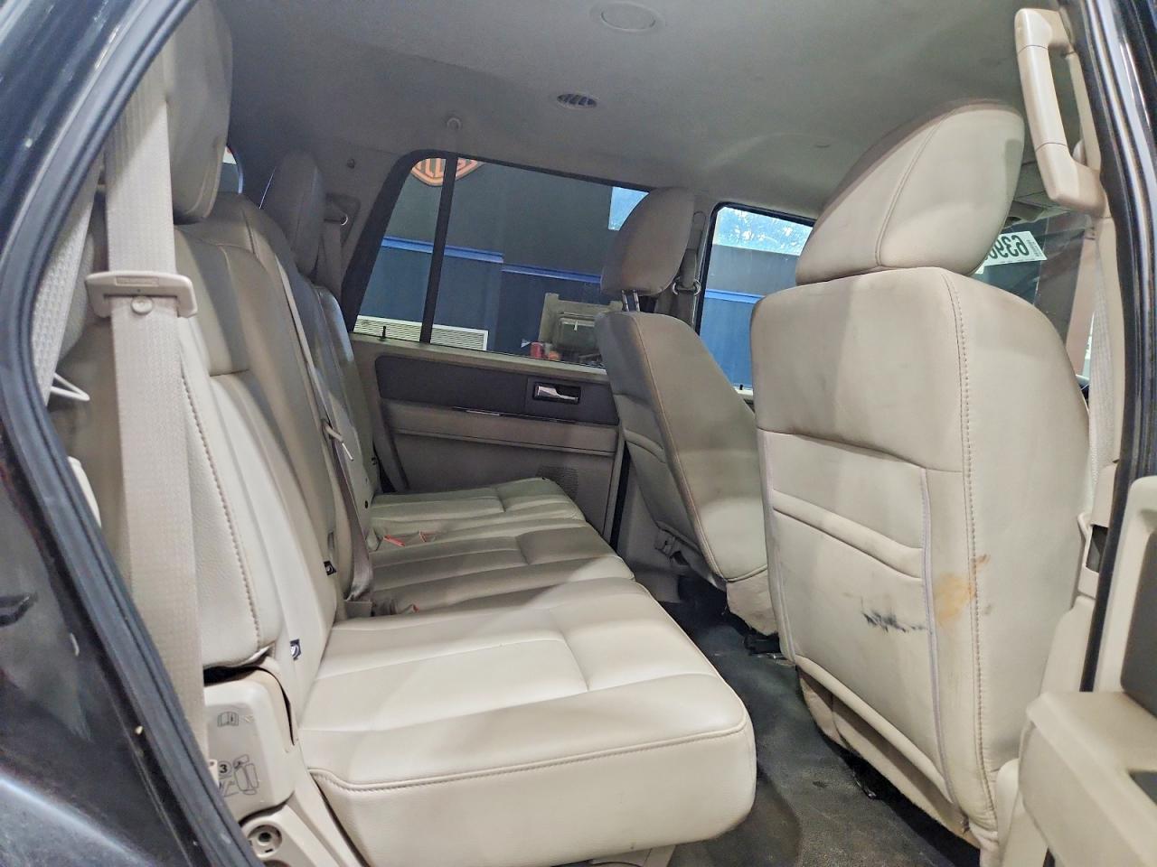 2012 Ford Expedition Xl Two Tone vin: 1FMJU1G54CEF47761
