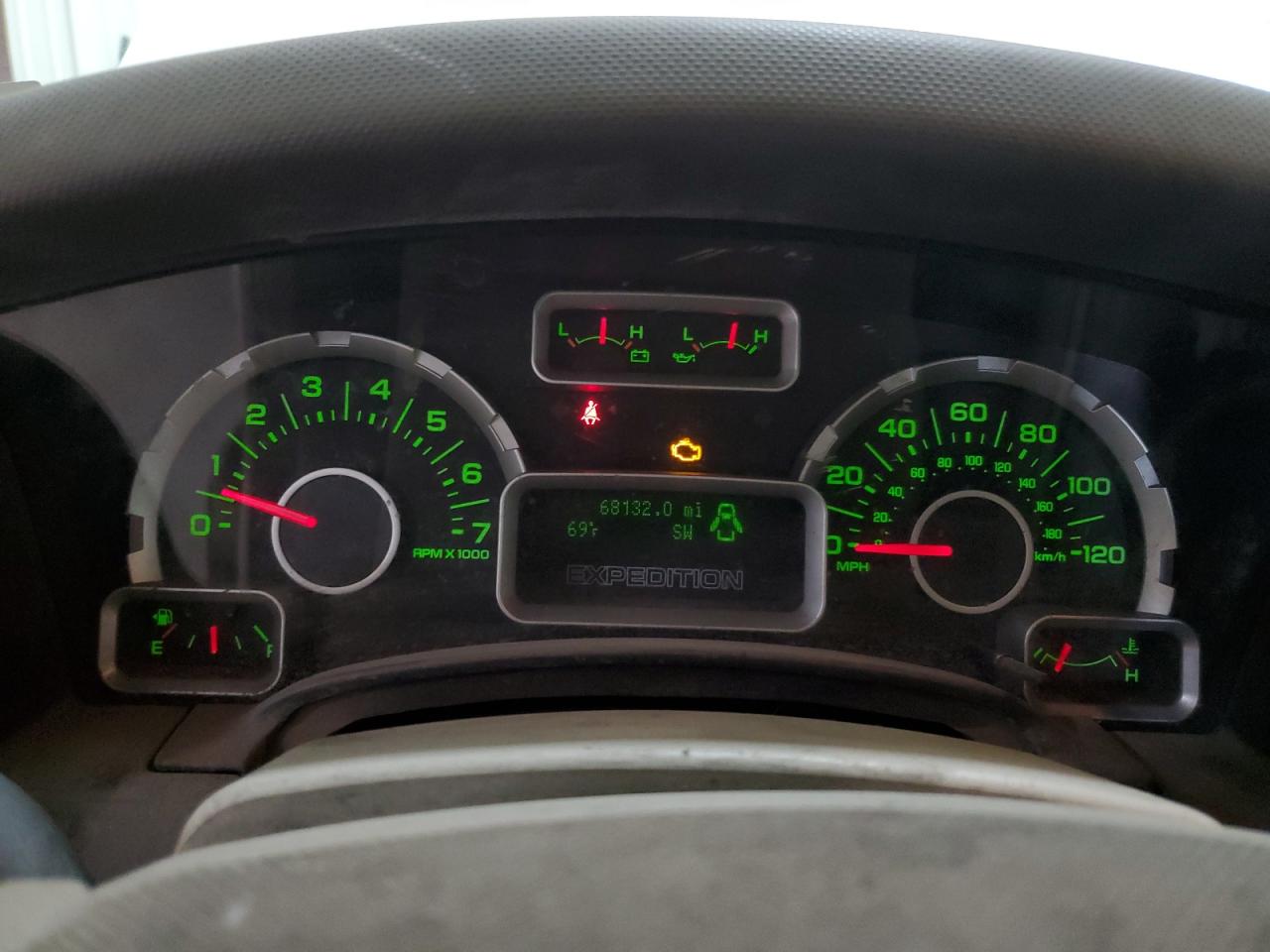 2012 Ford Expedition Xl White vin: 1FMJU1G55CEF29074 Damage: Warning Light - Engine, On, Unacceptable