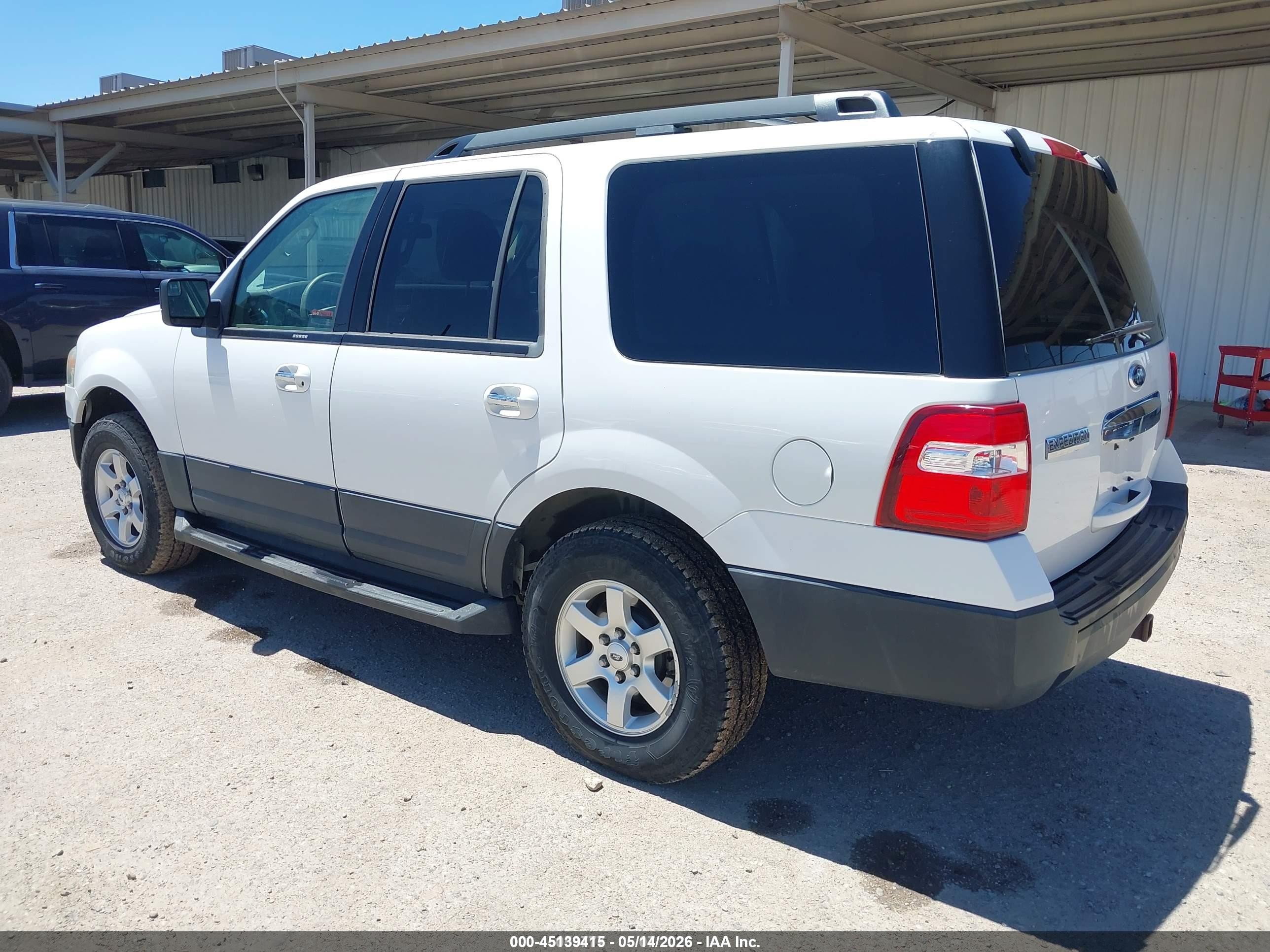 2013 Ford Expedition Xl White vin: 1FMJU1G55DEF49553
