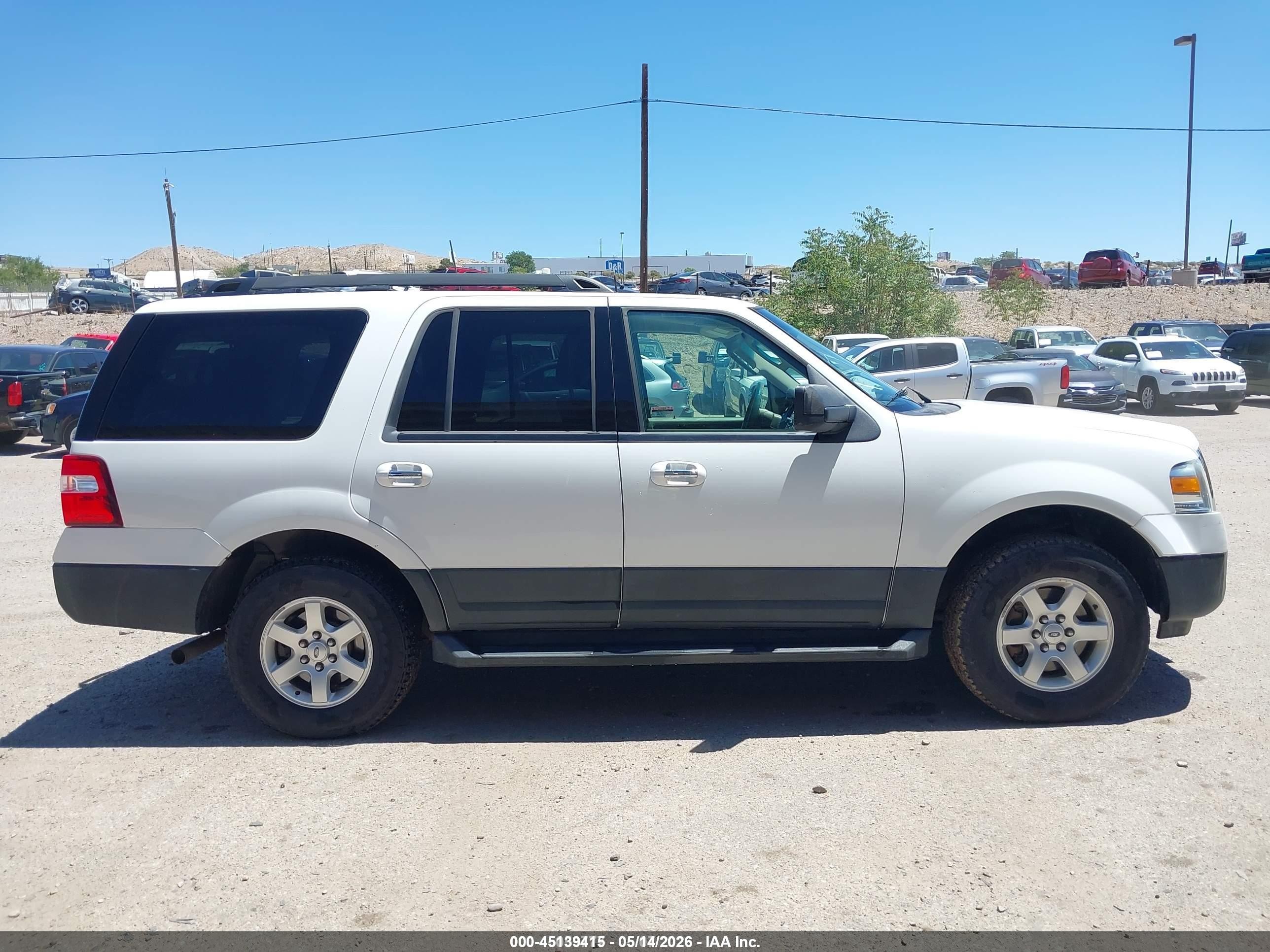 2013 Ford Expedition Xl White vin: 1FMJU1G55DEF49553