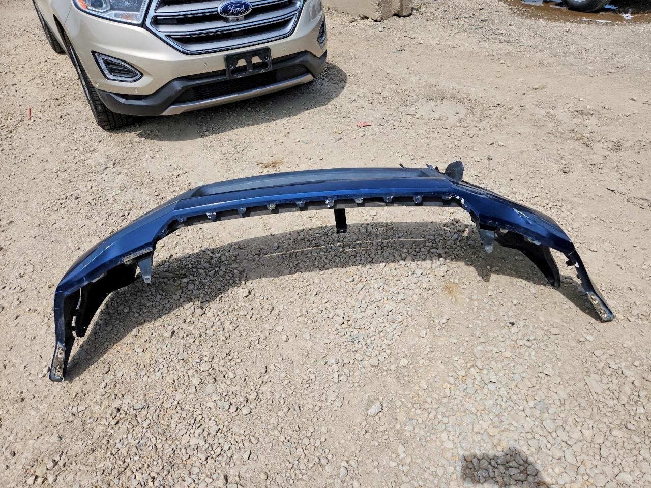 2010 Ford Expedition Xlt Blue vin: 1FMJU1G56AEA42964