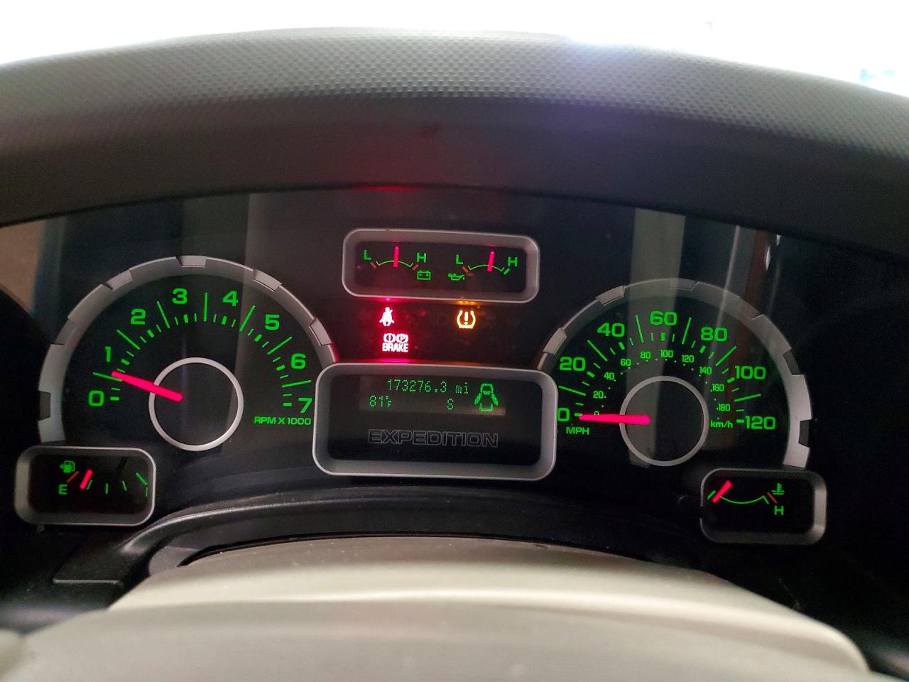 2010 Ford Expedition Xlt White vin: 1FMJU1G56AEB66412