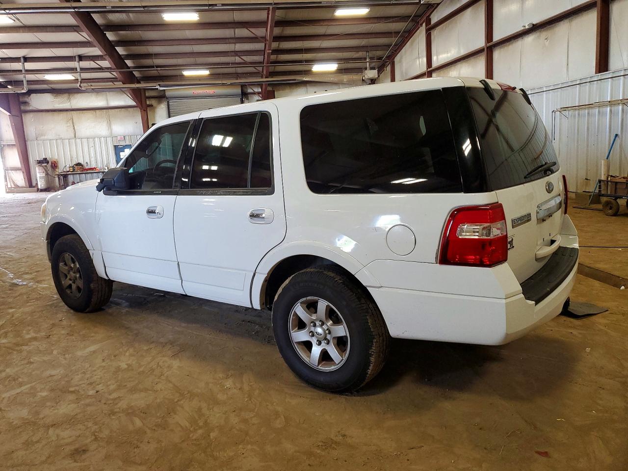 2010 Ford Expedition Xlt White vin: 1FMJU1G56AEB66412