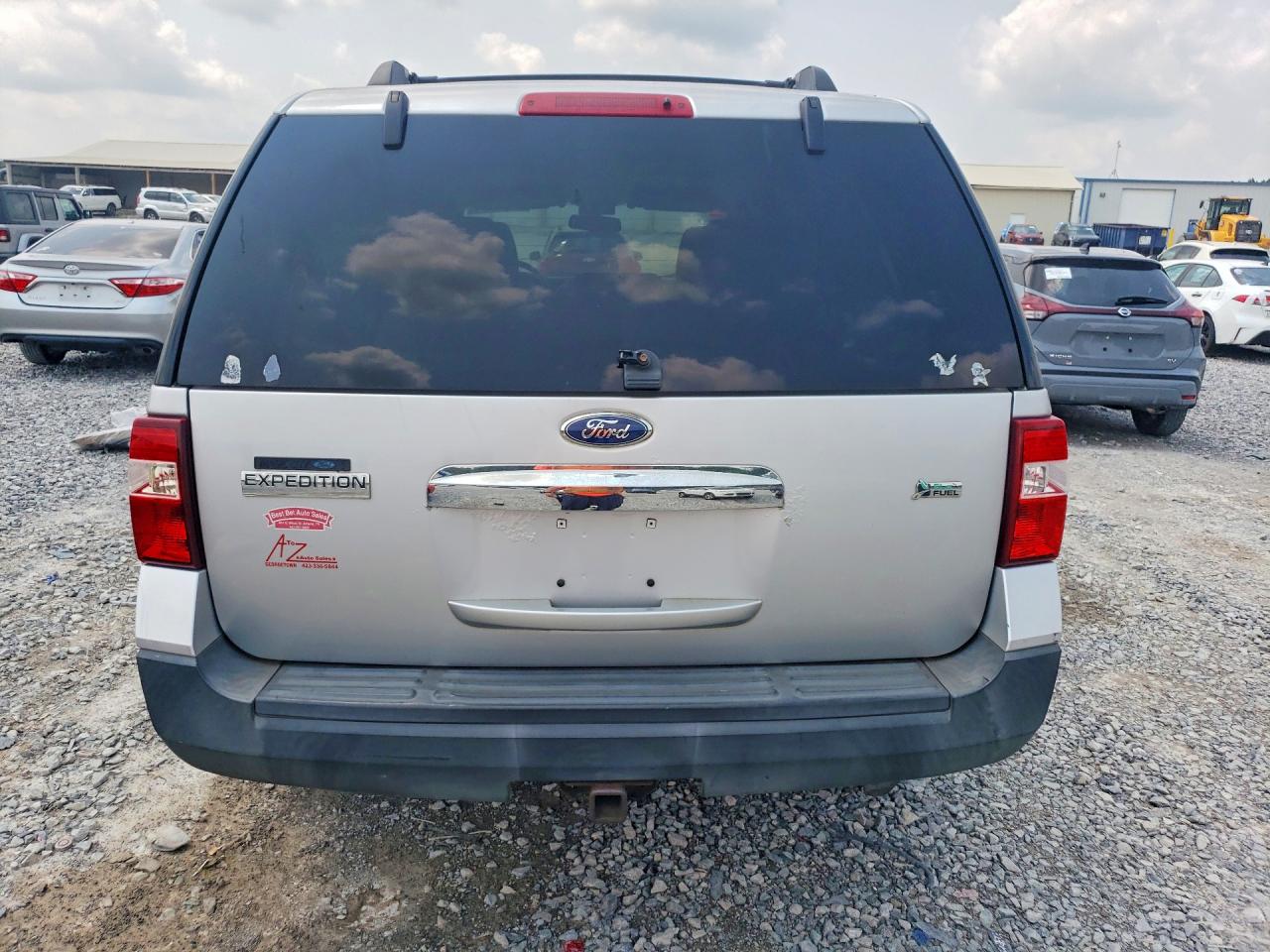 2011 Ford Expedition Xl Серебряный vin: 1FMJU1G56BEF53804