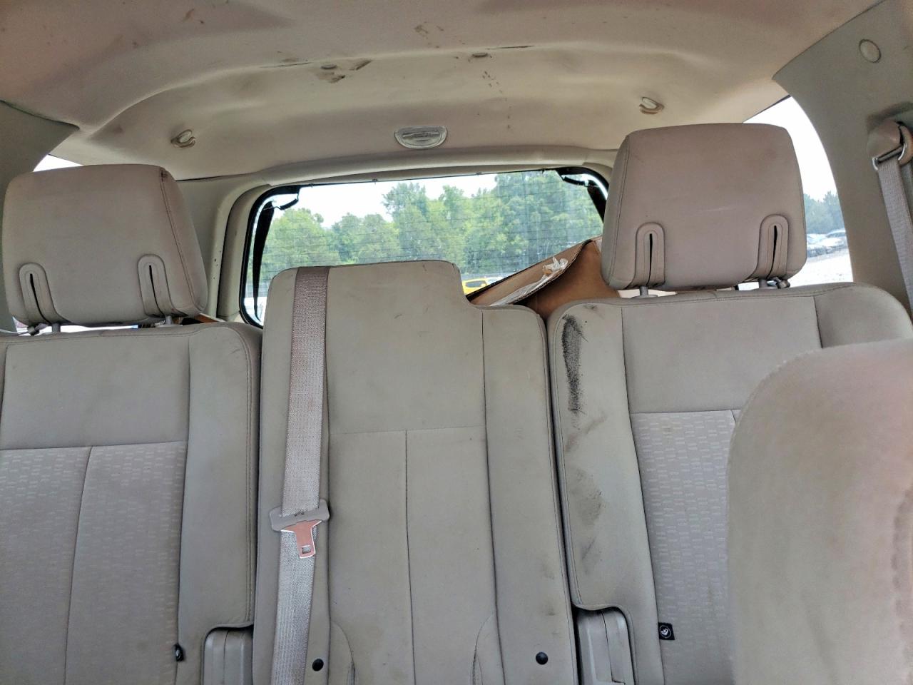 2011 Ford Expedition Xl Серебряный vin: 1FMJU1G56BEF53804