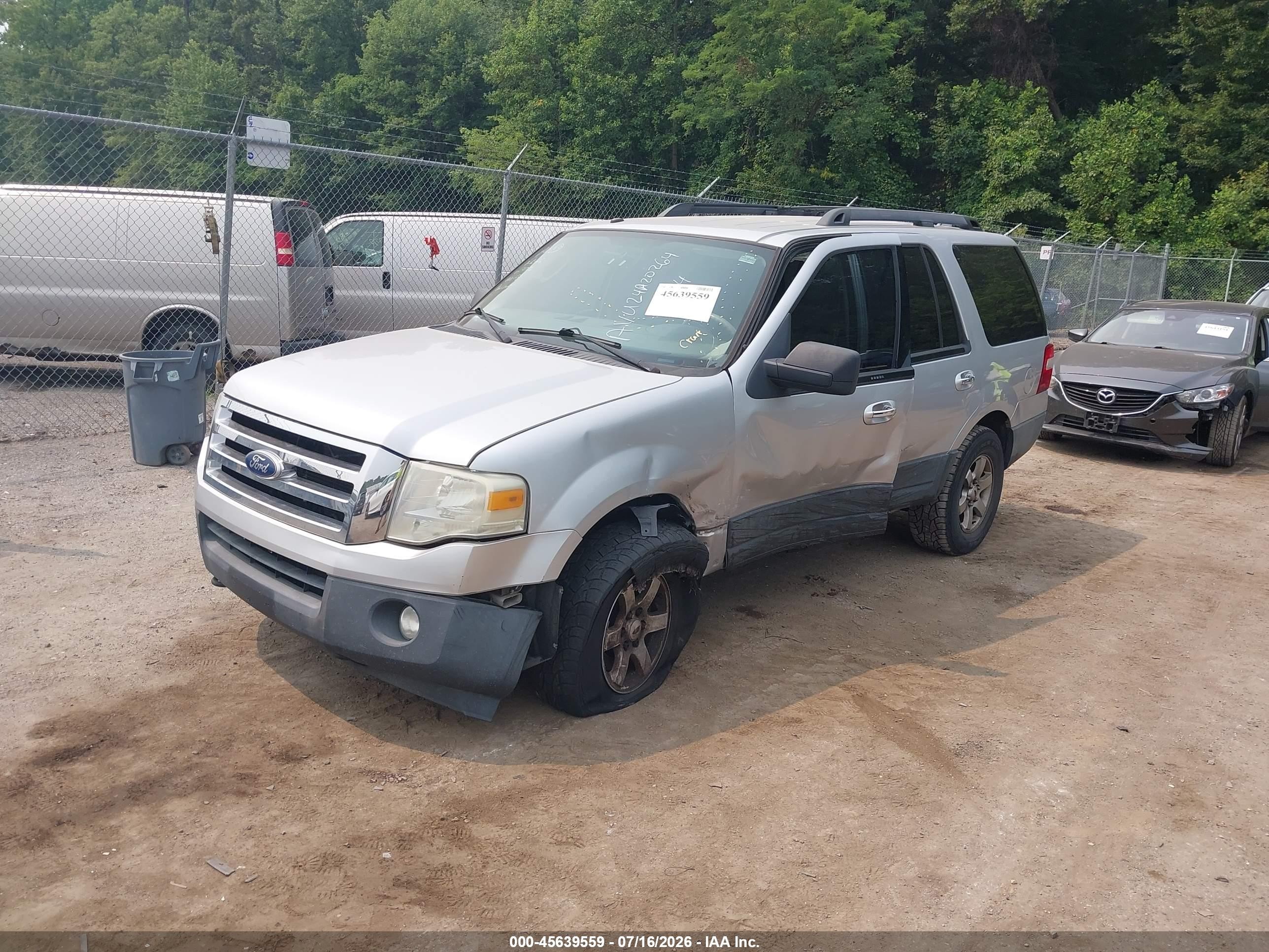 2011 Ford Expedition Xl Silver vin: 1FMJU1G57BEF44786