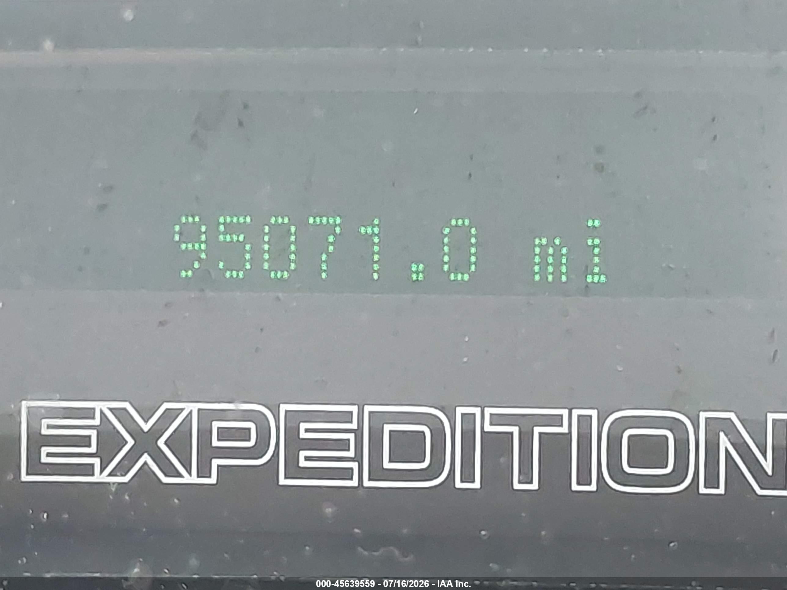 2011 Ford Expedition Xl Silver vin: 1FMJU1G57BEF44786