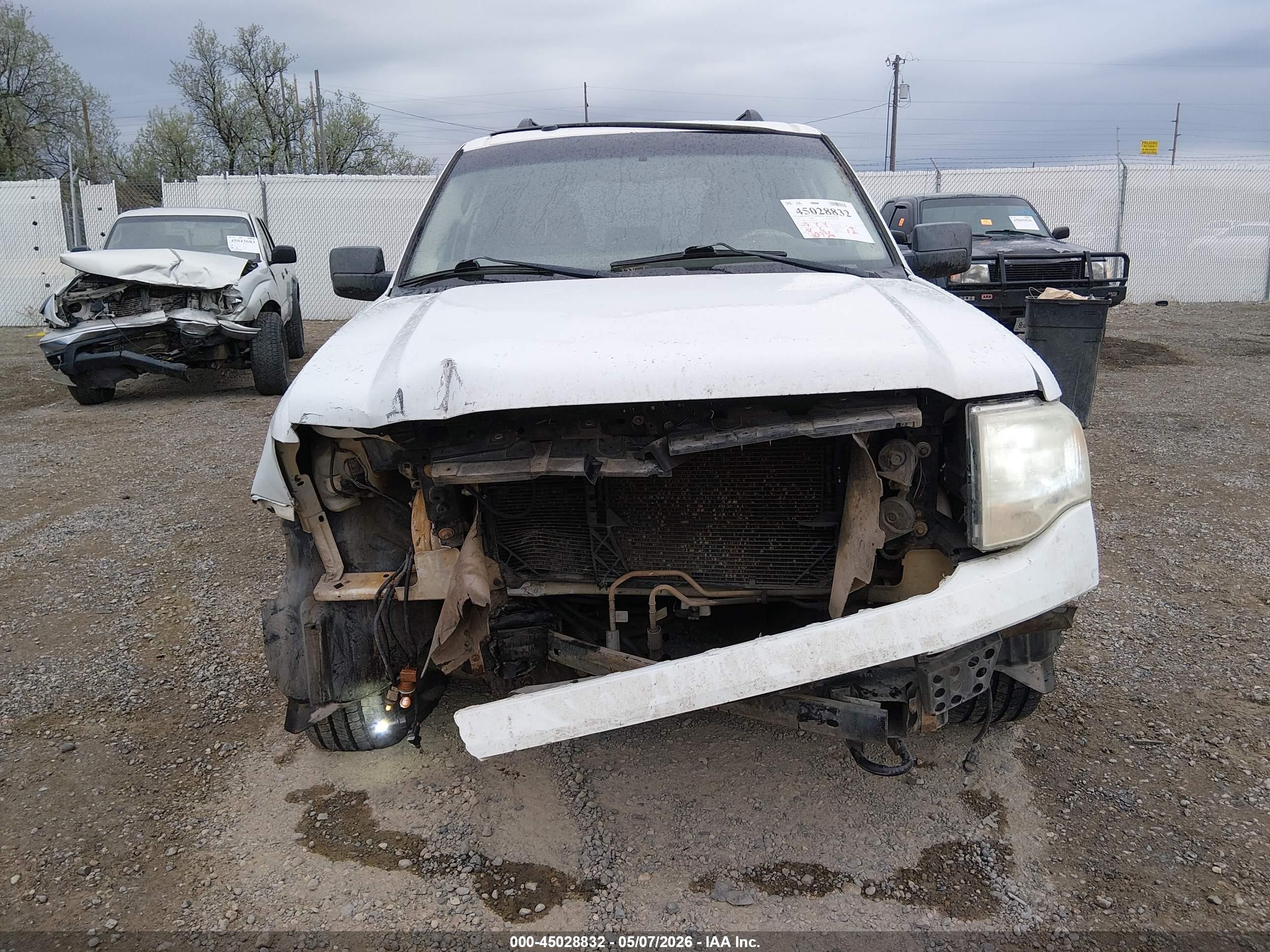 2012 Ford Expedition Xl White vin: 1FMJU1G57CEF39654