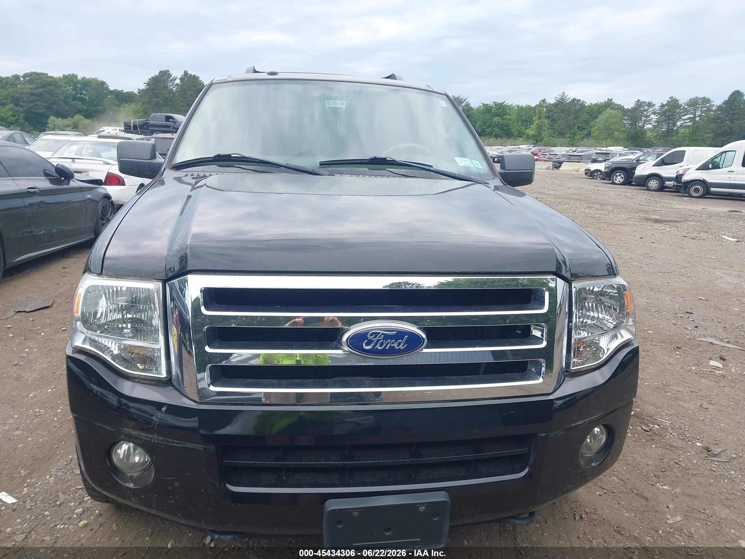 2010 Ford Expedition Xlt Black vin: 1FMJU1G5XAEB62430
