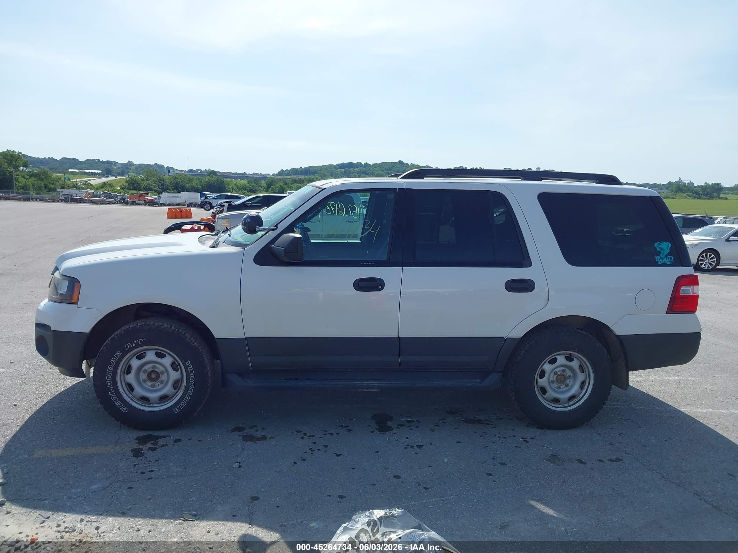 2015 Ford Expedition Xl White vin: 1FMJU1GT3FEF04130