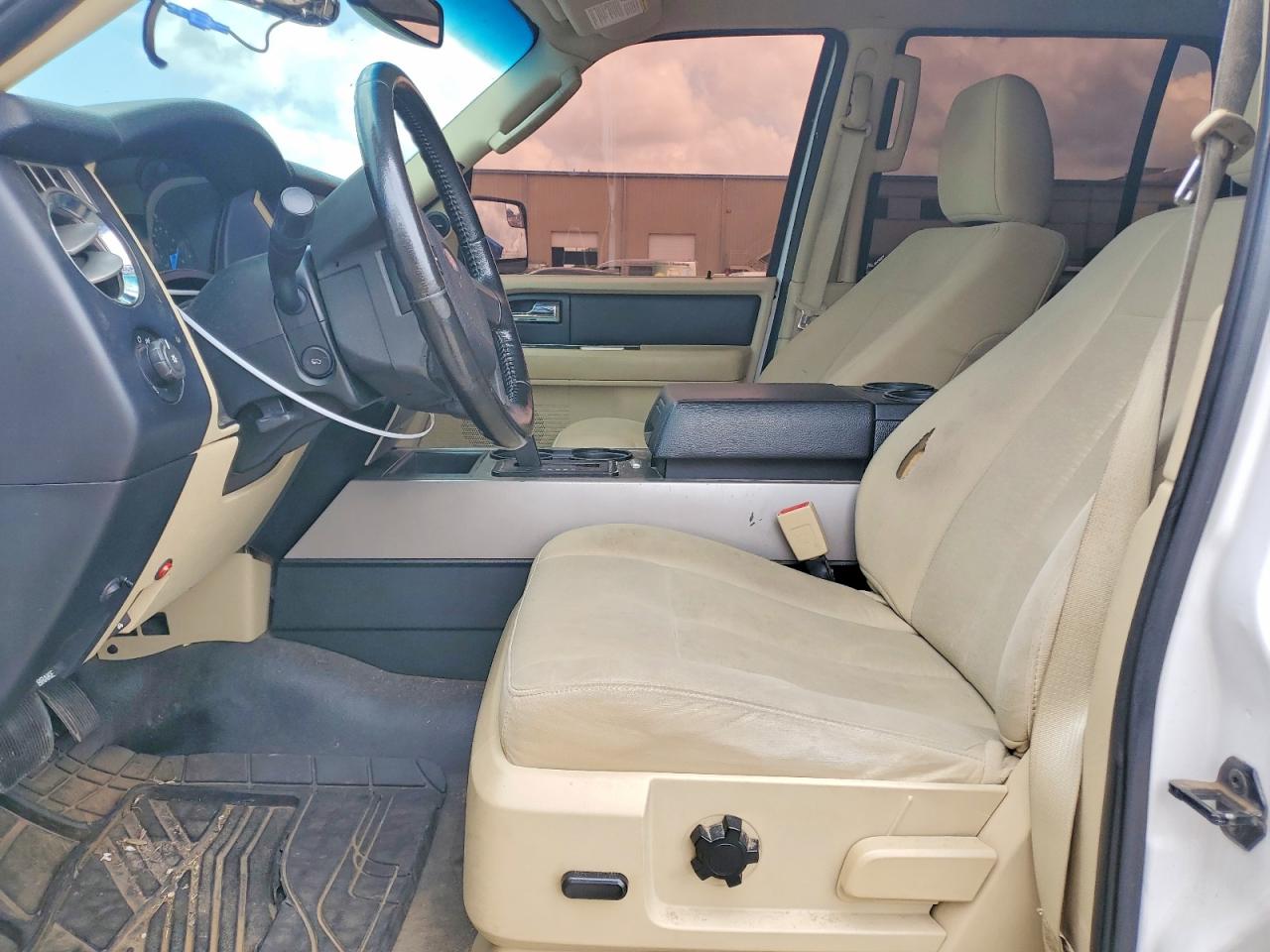 2015 Ford Expedition Xl White vin: 1FMJU1GT3FEF34194