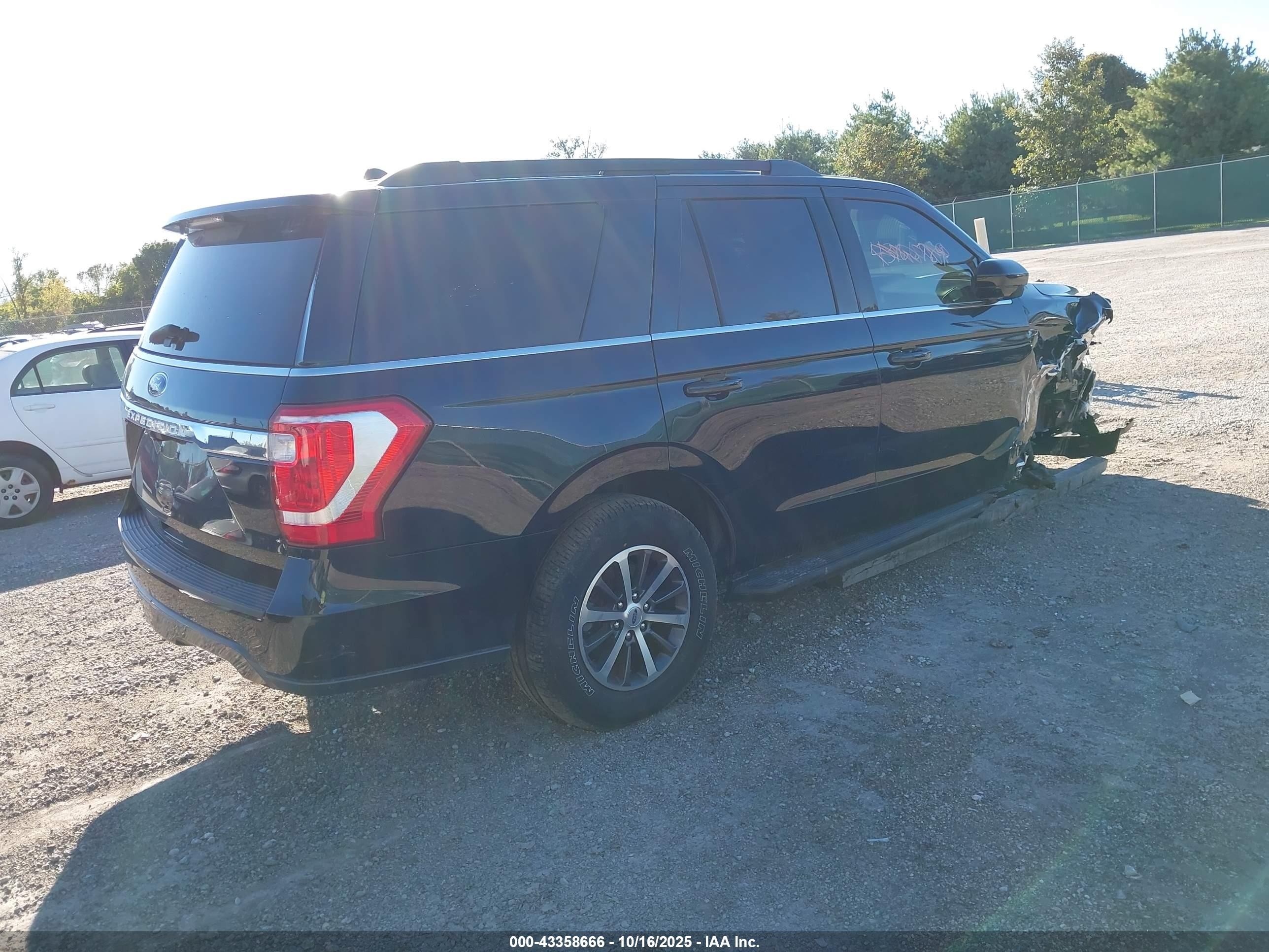 2021 Ford Expedition Xl Dark Blue vin: 1FMJU1GT7MEA71571