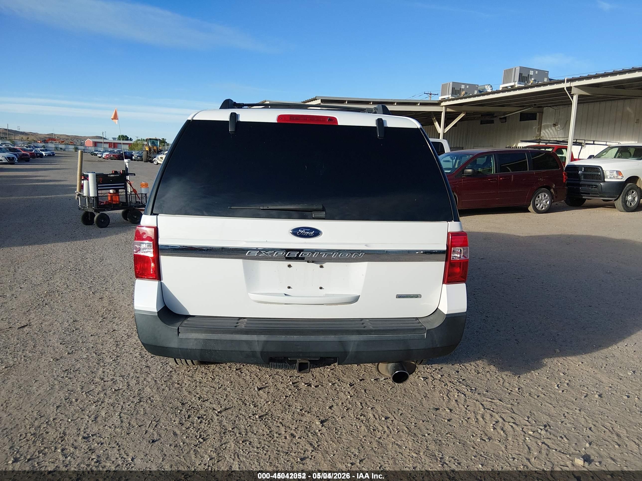 2016 Ford Expedition Xl Белый vin: 1FMJU1GT8GEF50831