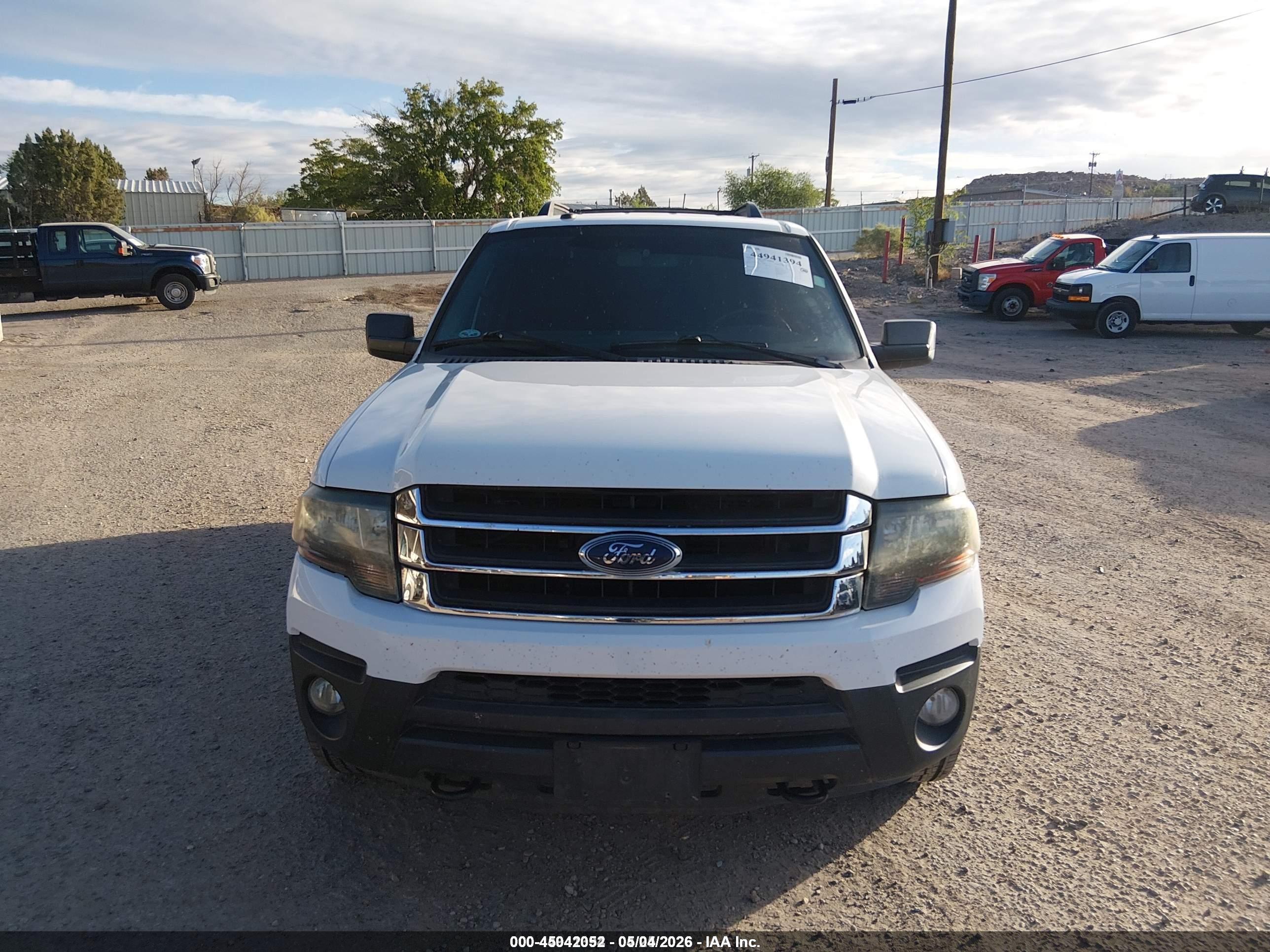 2016 Ford Expedition Xl Белый vin: 1FMJU1GT8GEF50831