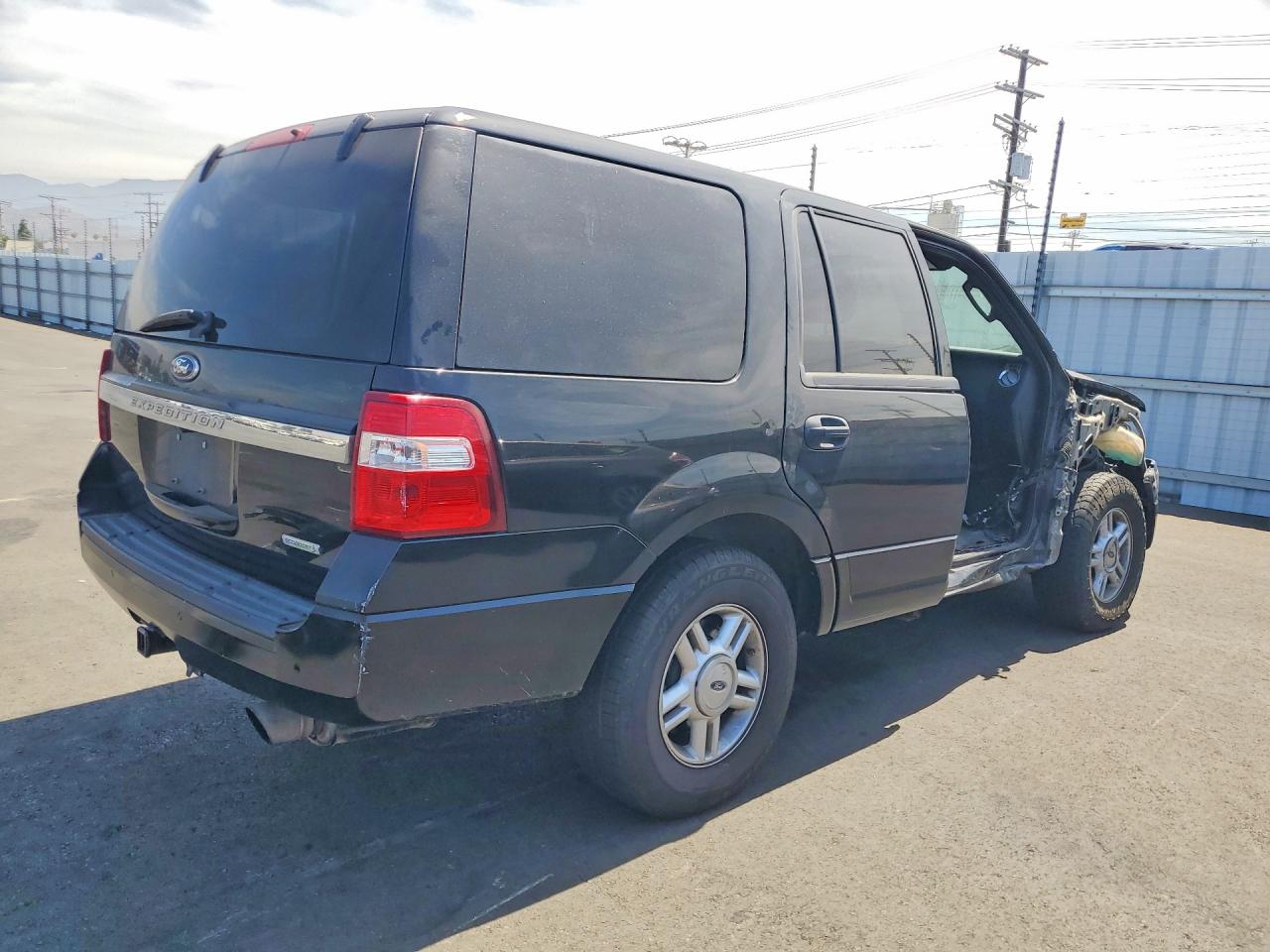 2015 Ford Expedition Xl Черный vin: 1FMJU1GT9FEF22423