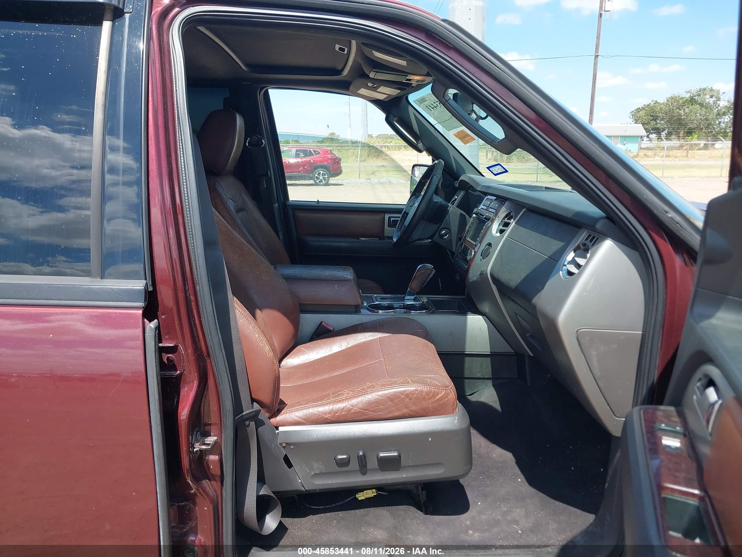 2011 Ford Expedition King Ranch Maroon vin: 1FMJU1H50BEF02426