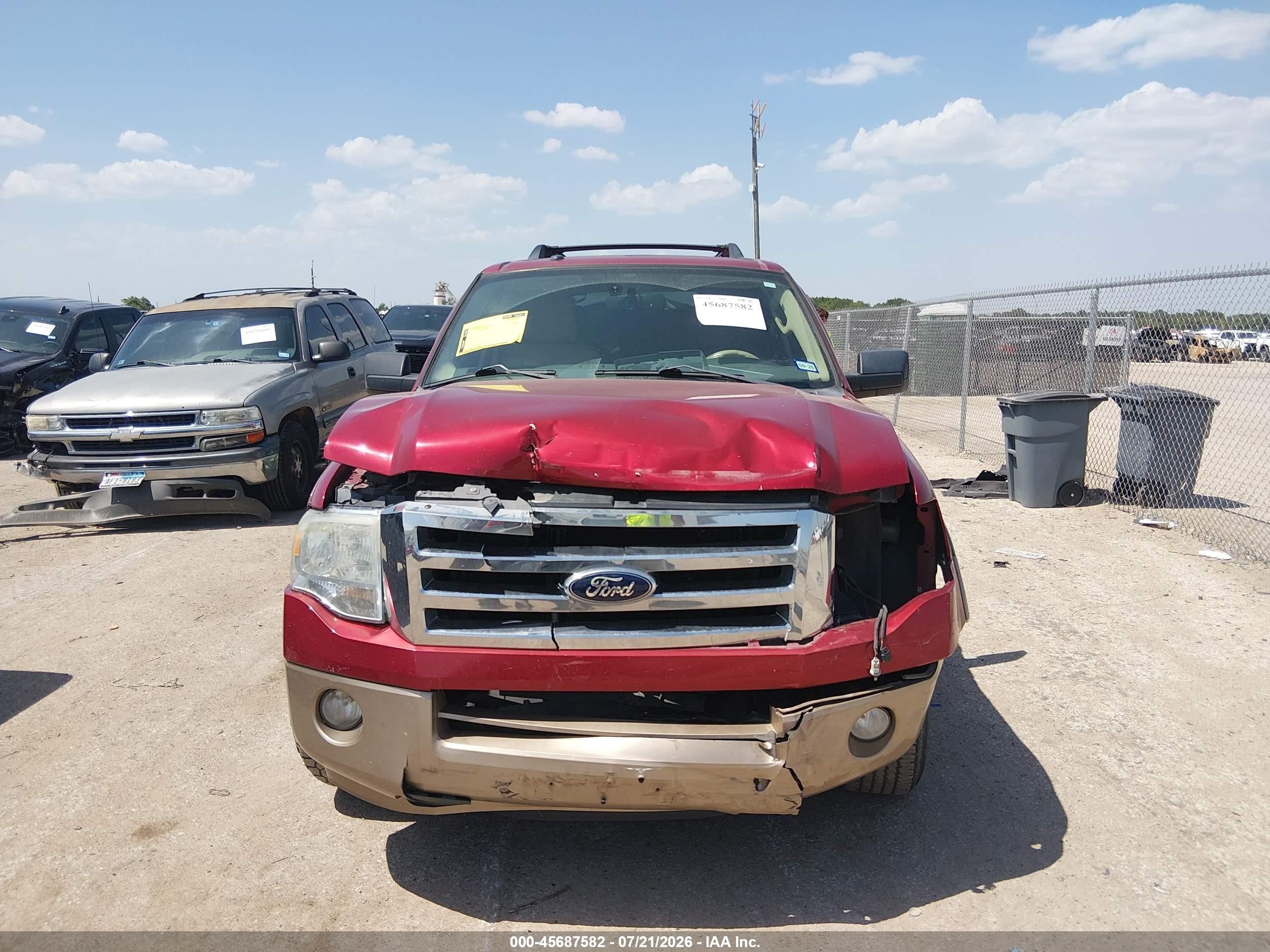 2013 Ford Expedition Xlt Red vin: 1FMJU1H50DEF69725
