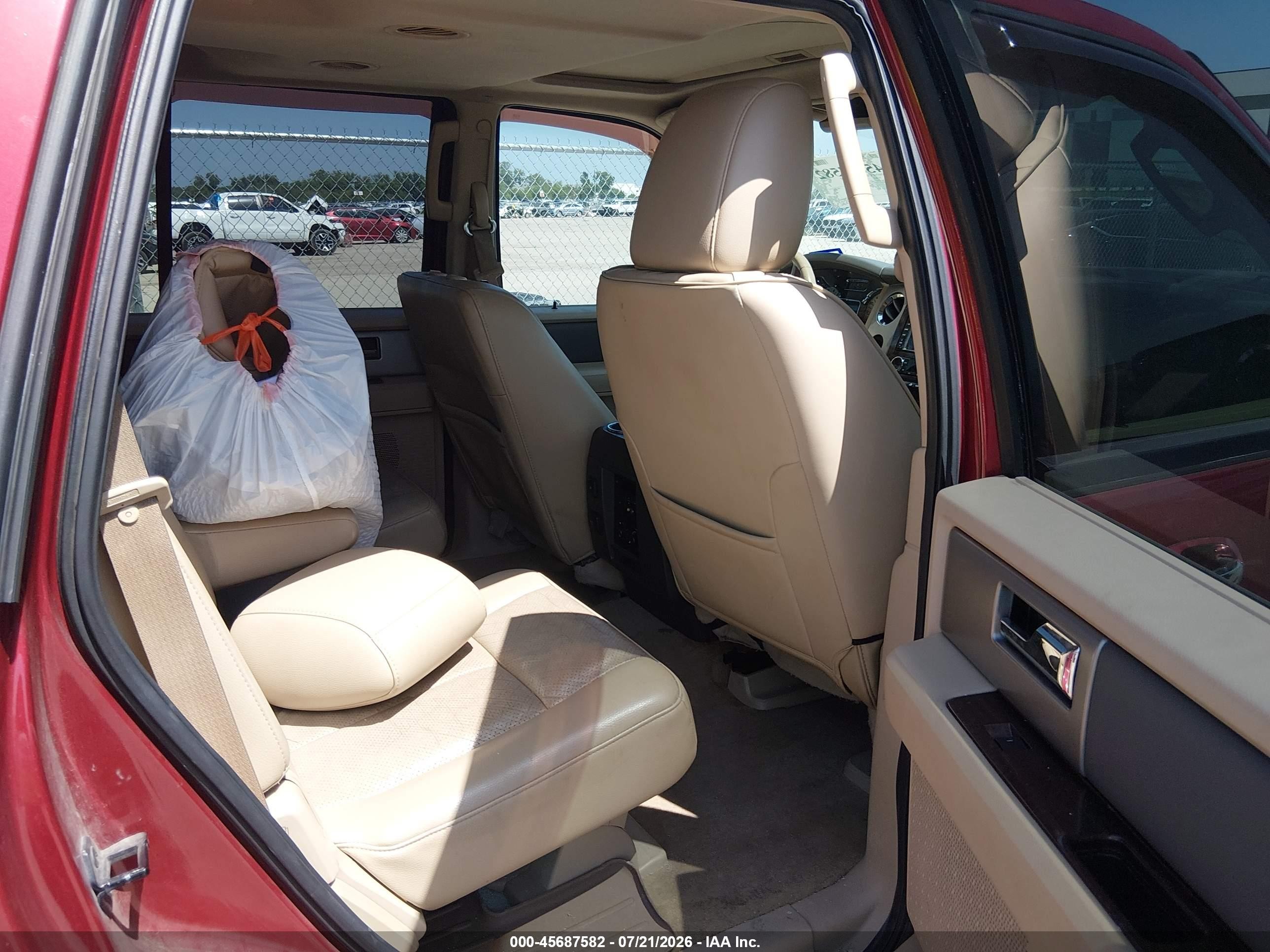 2013 Ford Expedition Xlt Red vin: 1FMJU1H50DEF69725