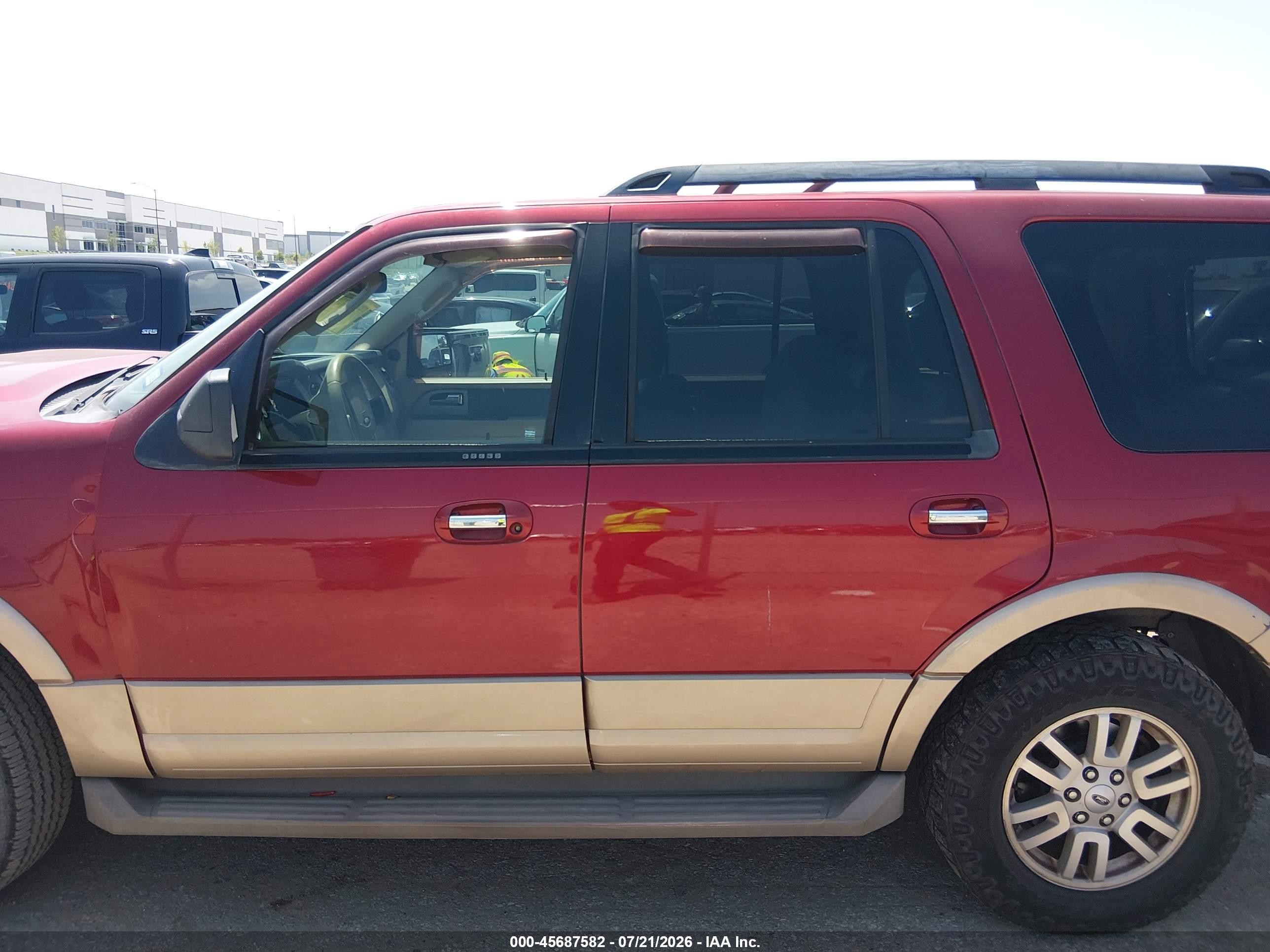 2013 Ford Expedition Xlt Red vin: 1FMJU1H50DEF69725